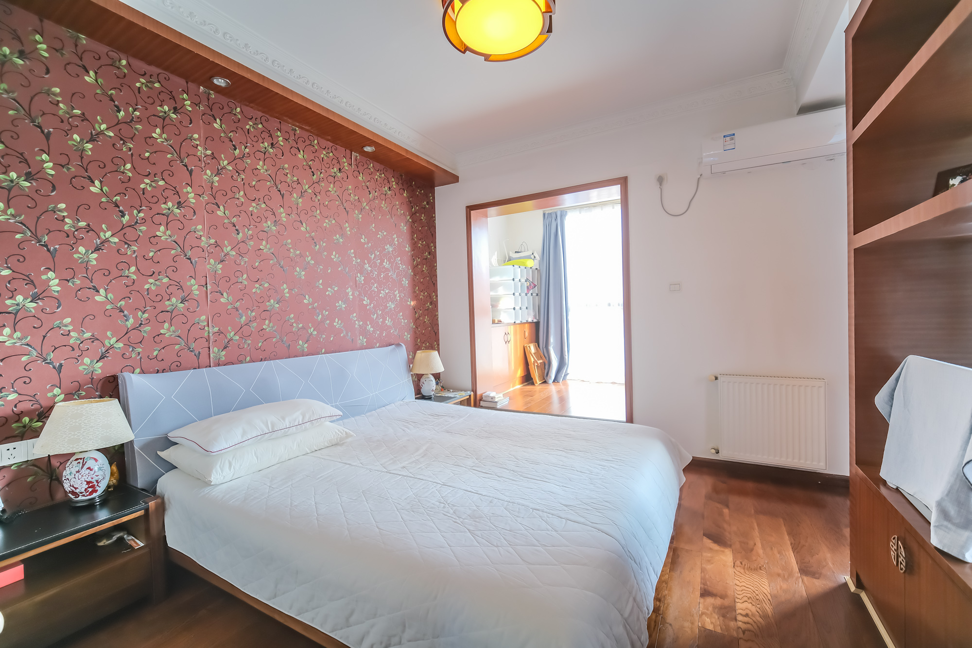 山水湾  5室2厅3卫    268.0万 山水湾  5室2厅3卫    268.0万卧室