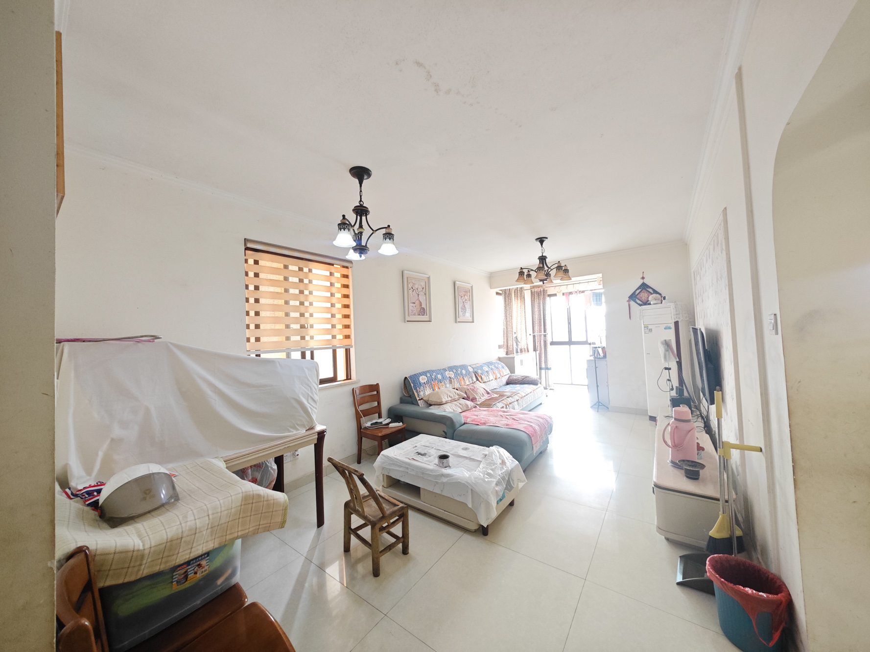 欧莱雅郡 3室2厅1卫 62.8万 欧莱雅郡 3室2厅1卫 62.8万客厅