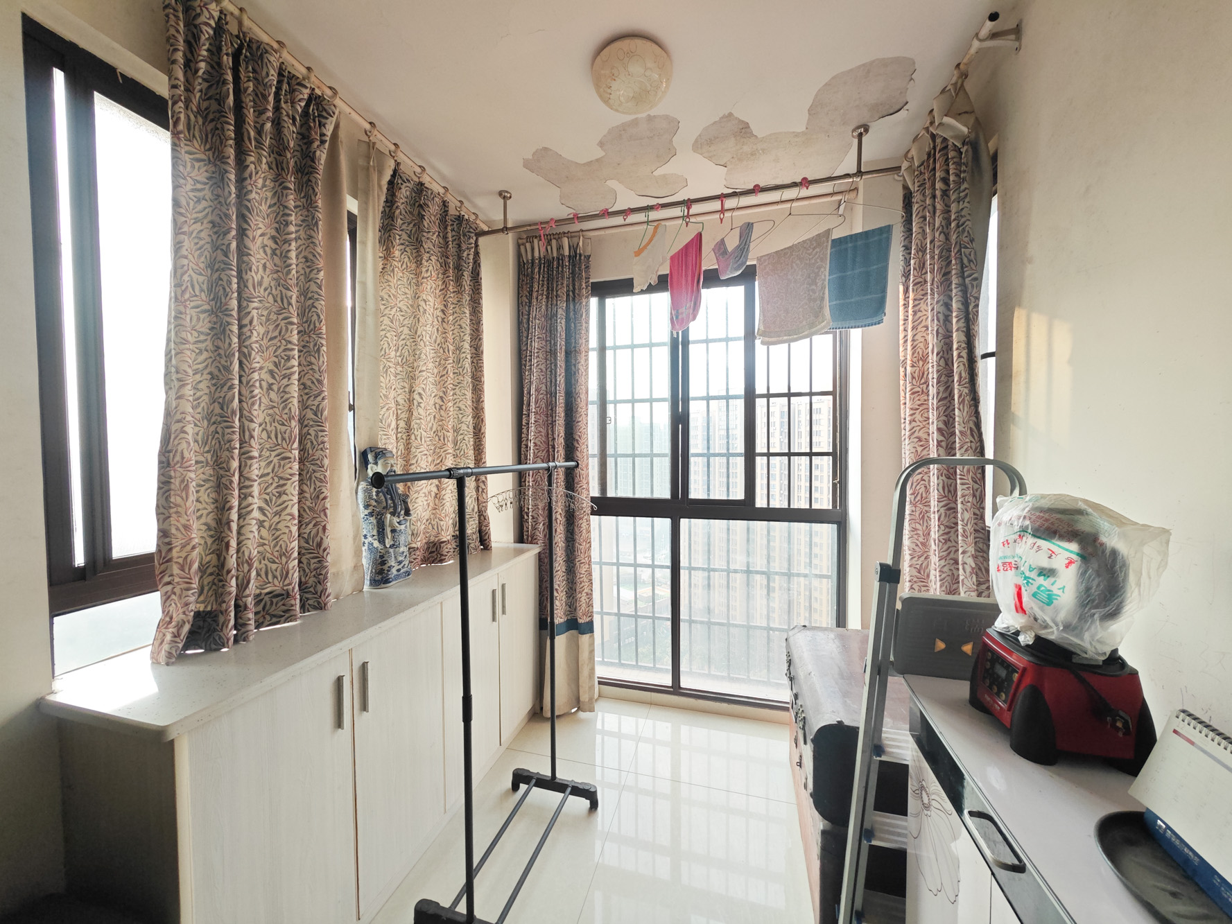 欧莱雅郡 3室2厅1卫 62.8万 欧莱雅郡 3室2厅1卫 62.8万阳台