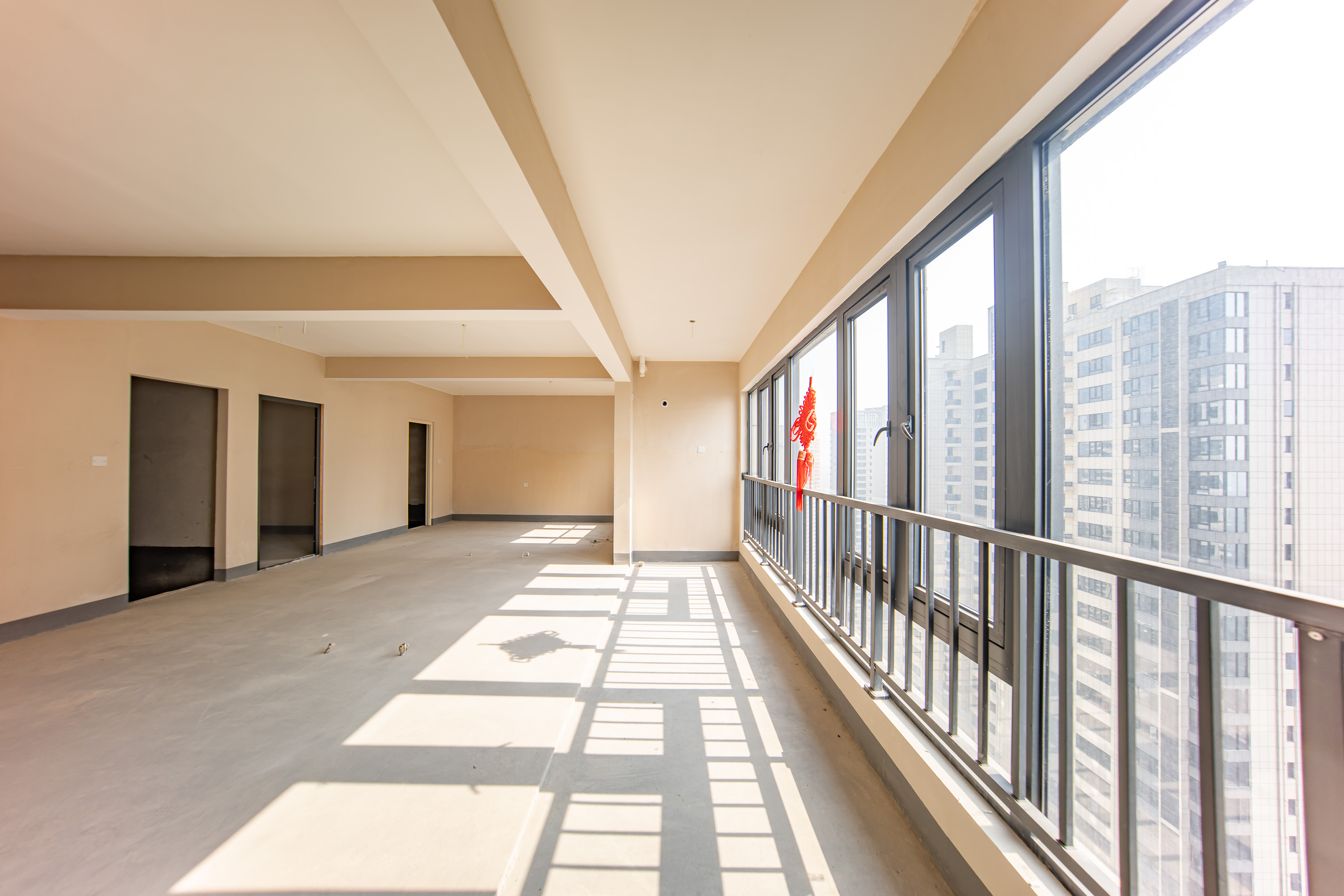 建投象山国际  3室2厅2卫   110.00万阳台