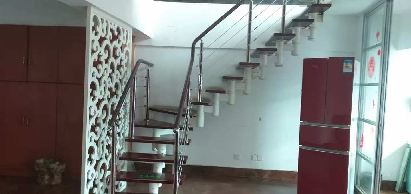 铭扬世家  2室1厅2卫    1000.0元/月 铭扬世家  2室1厅2卫    1000.0元/月室内图1