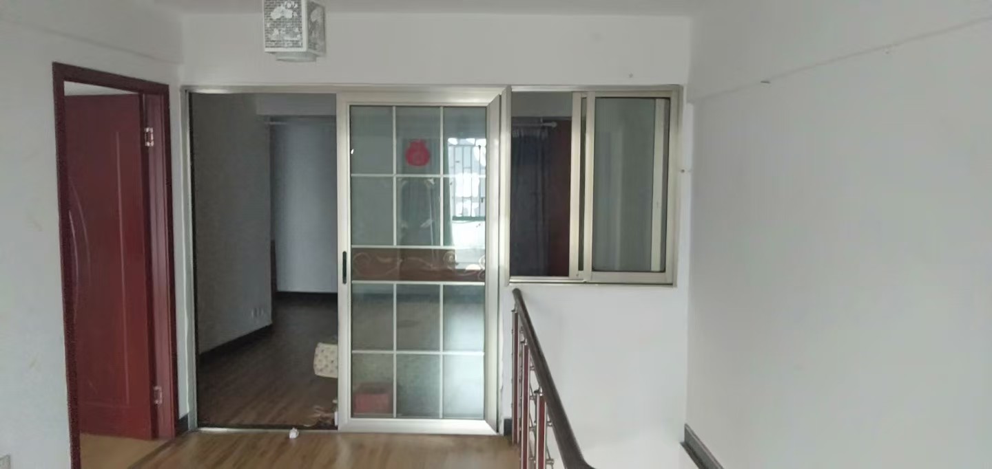 铭扬世家  2室1厅2卫    1000.0元/月 铭扬世家  2室1厅2卫    1000.0元/月室内图