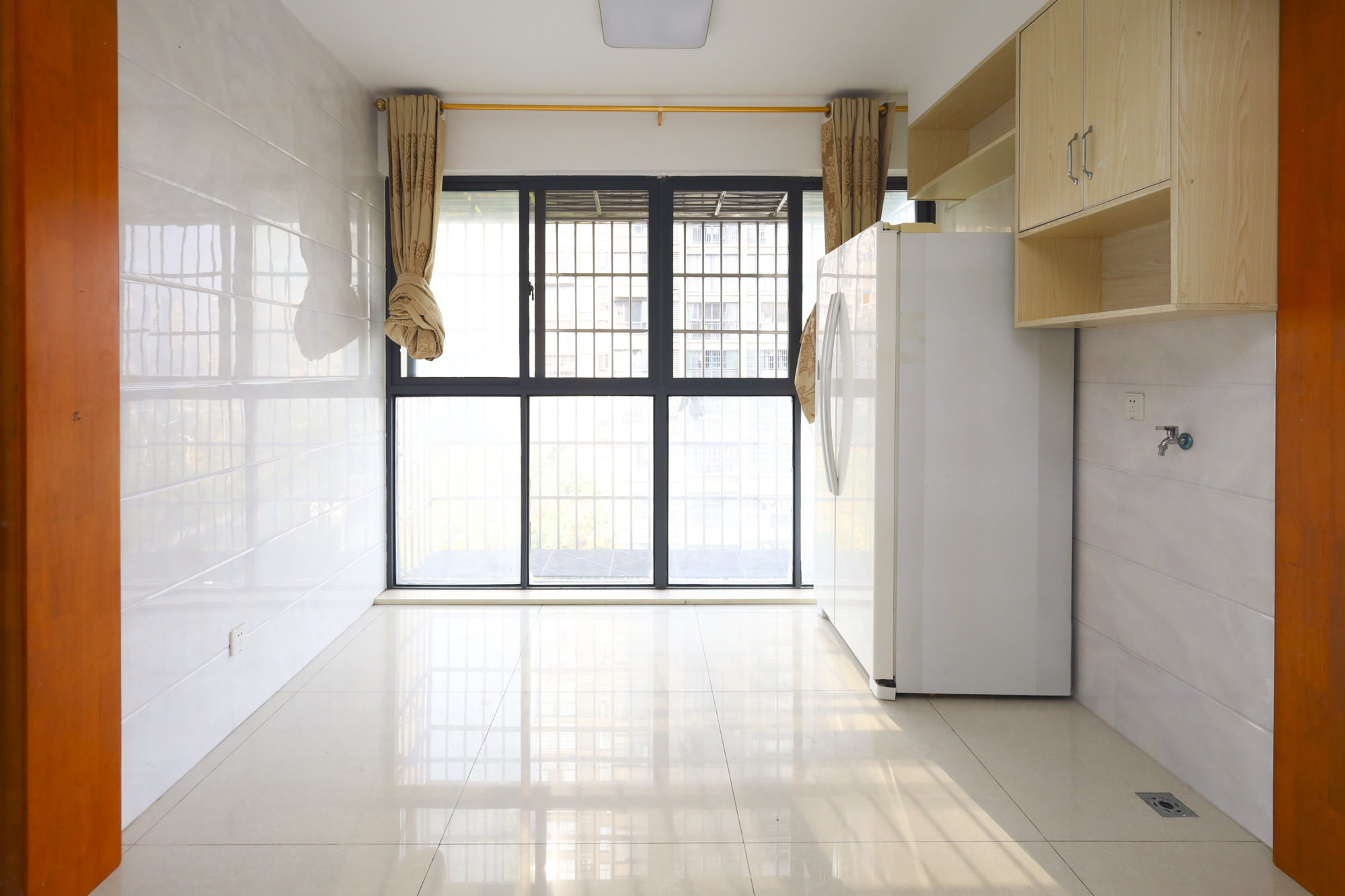 秀峰景园(领秀峰) 2室1厅1卫 53.8万 秀峰景园(领秀峰) 2室1厅1卫 53.8万阳台