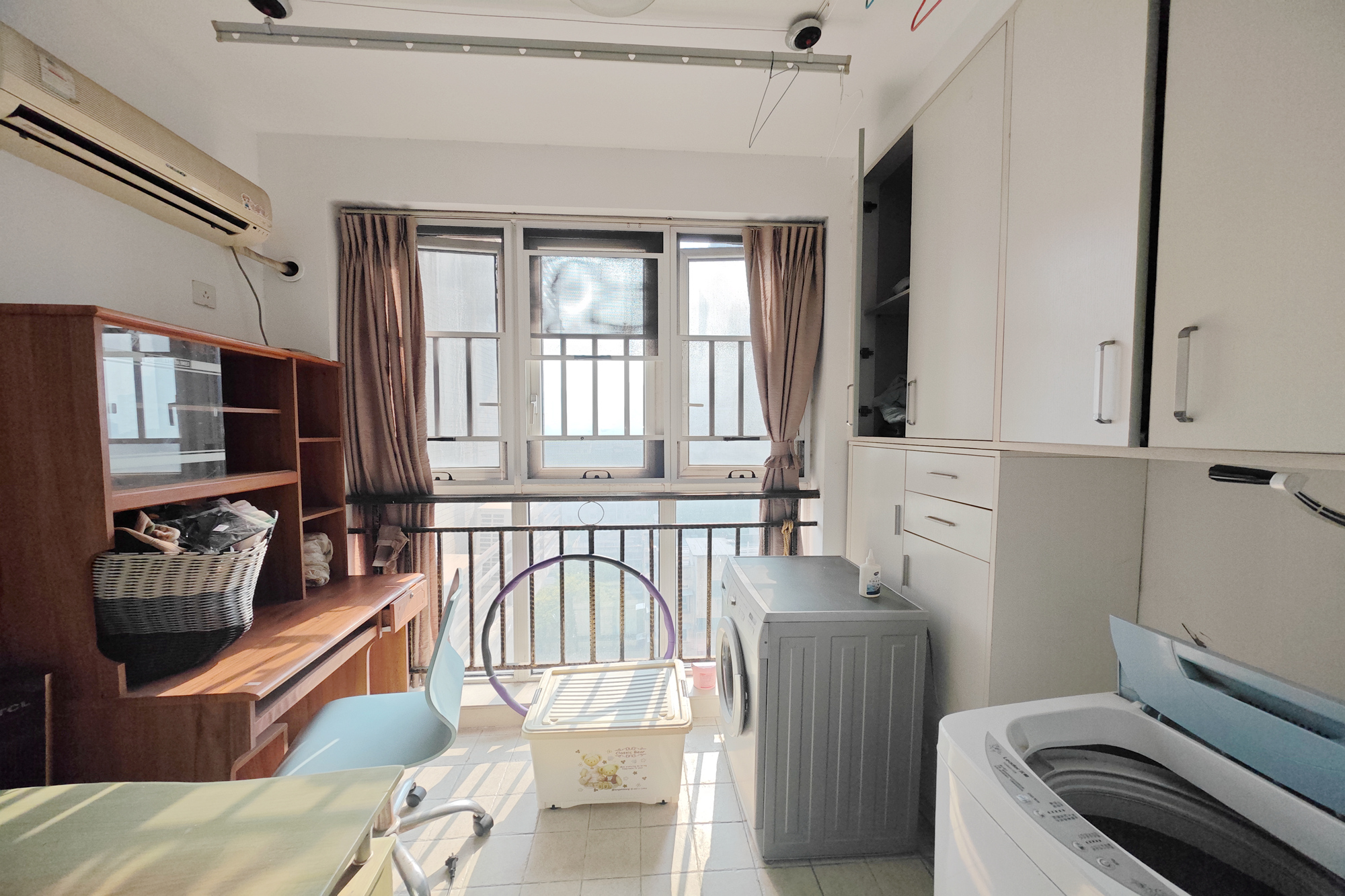 佳天瑞宁花园 3室2厅1卫 122.0万 佳天瑞宁花园 3室2厅1卫 122.0万阳台