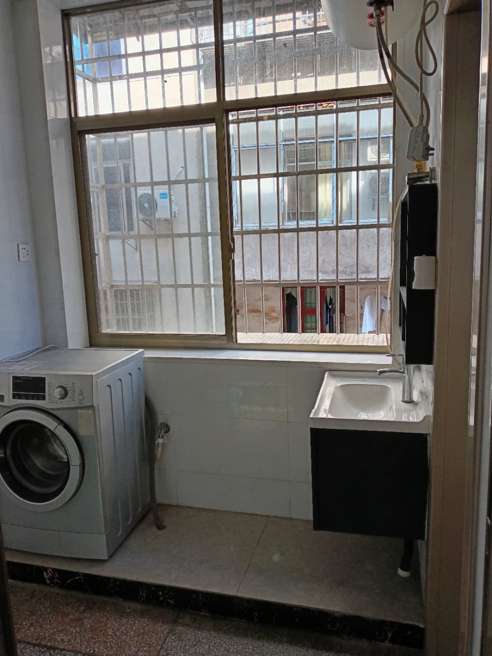 娄星区散盘  2室1厅1卫    750.0元/月室内图