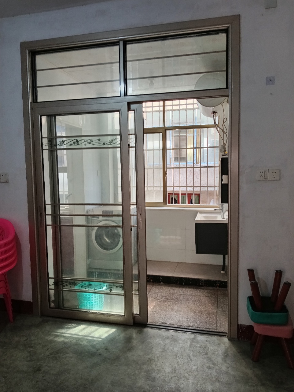 娄星区散盘  2室1厅1卫    750.0元/月室内图