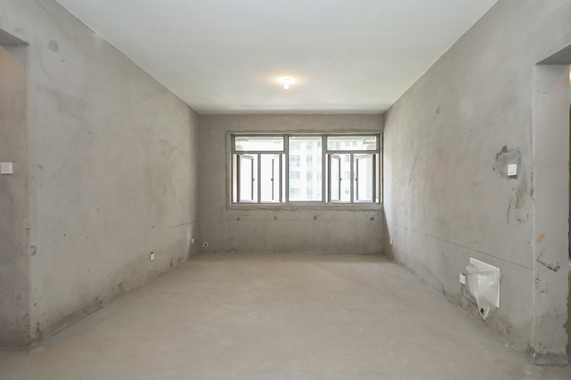 八方小区C区  3室2厅2卫    333.0万 八方小区C区  3室2厅2卫    333.0万客厅