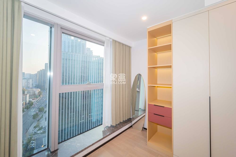 匯景發(fā)展環(huán)球中心  1室1廳1衛(wèi)   80.00萬