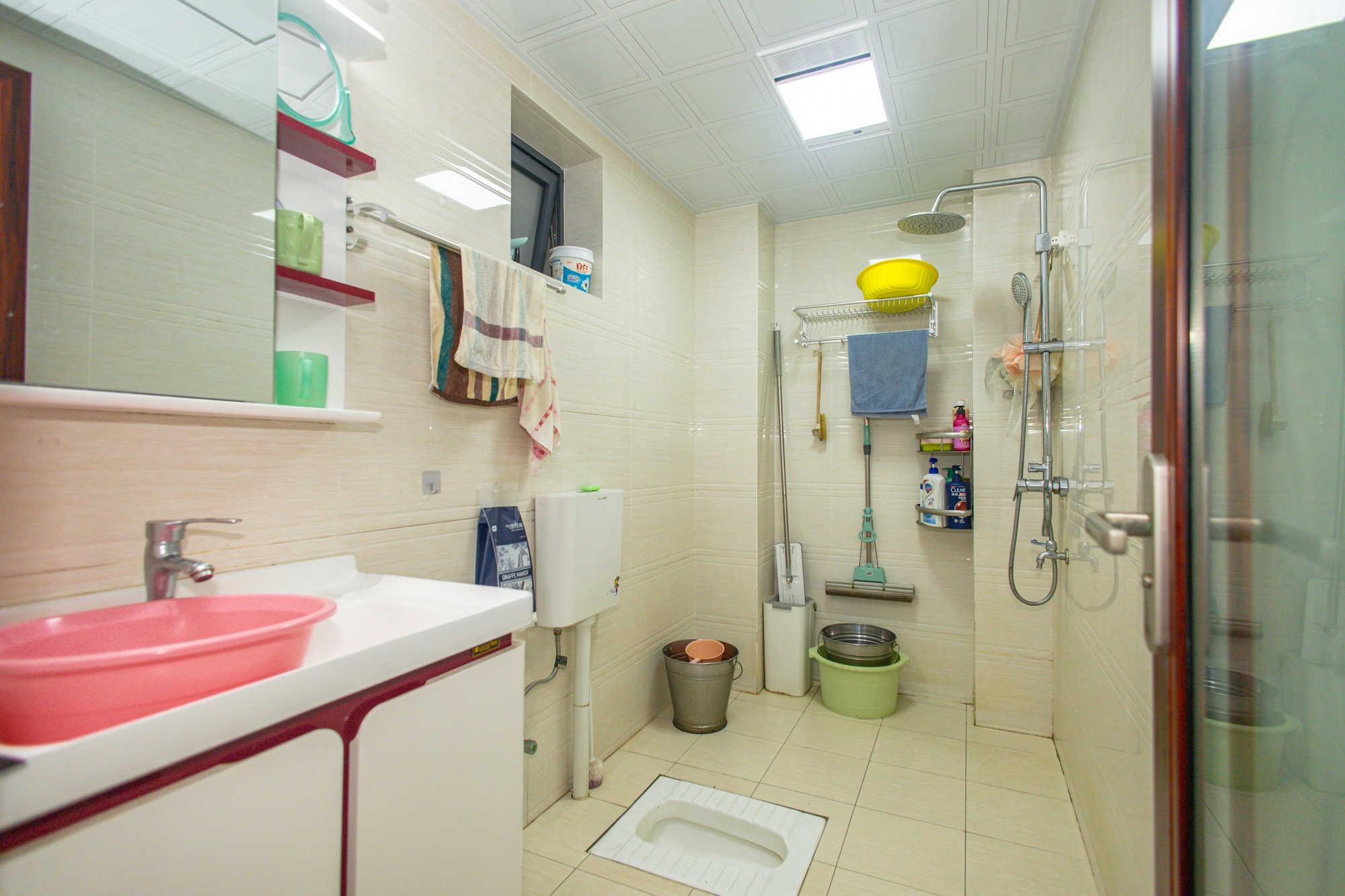 恒基凯旋门三期  2室1厅1卫    59.5万 恒基凯旋门三期  2室1厅1卫    59.5万卫生间