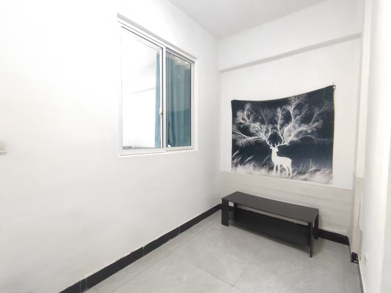 德庆水韵山城 1室1厅1卫 1000.0元/月 德庆水韵山城 1室1厅1卫 1000.0元/月室内图