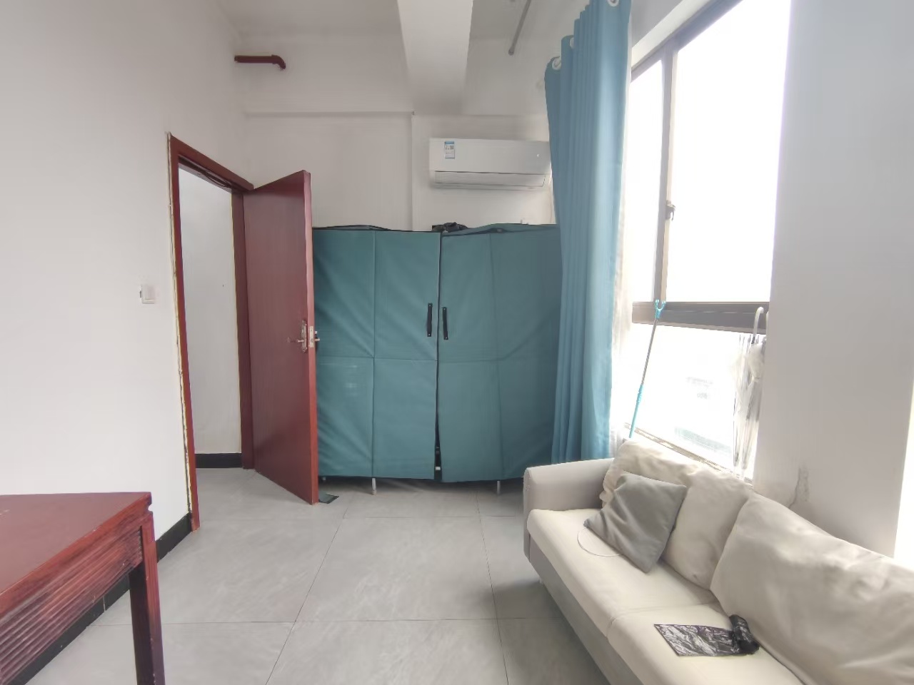 德庆水韵山城 1室1厅1卫 1000.0元/月 德庆水韵山城 1室1厅1卫 1000.0元/月室内图