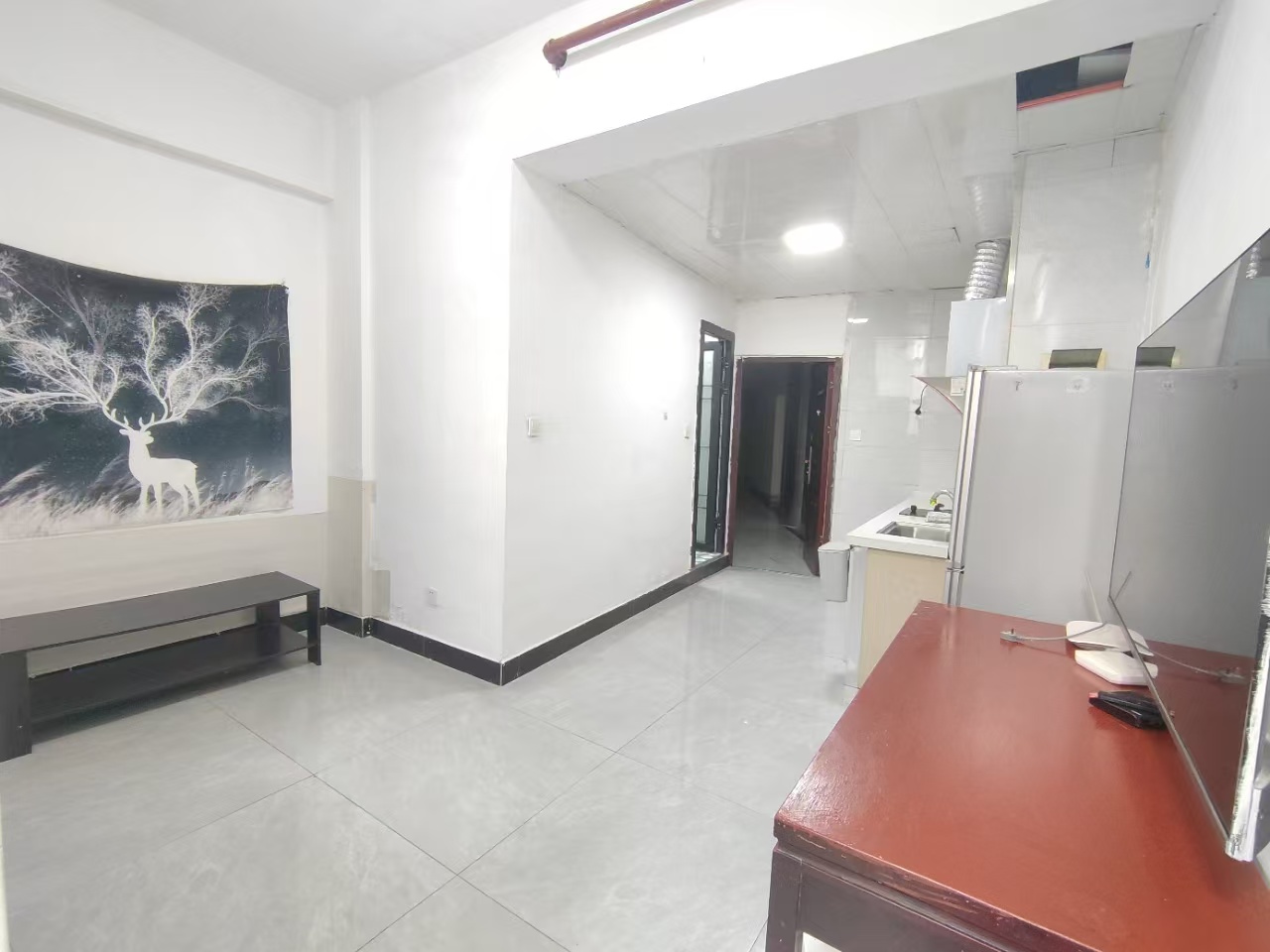 德庆水韵山城 1室1厅1卫 1000.0元/月 德庆水韵山城 1室1厅1卫 1000.0元/月室内图