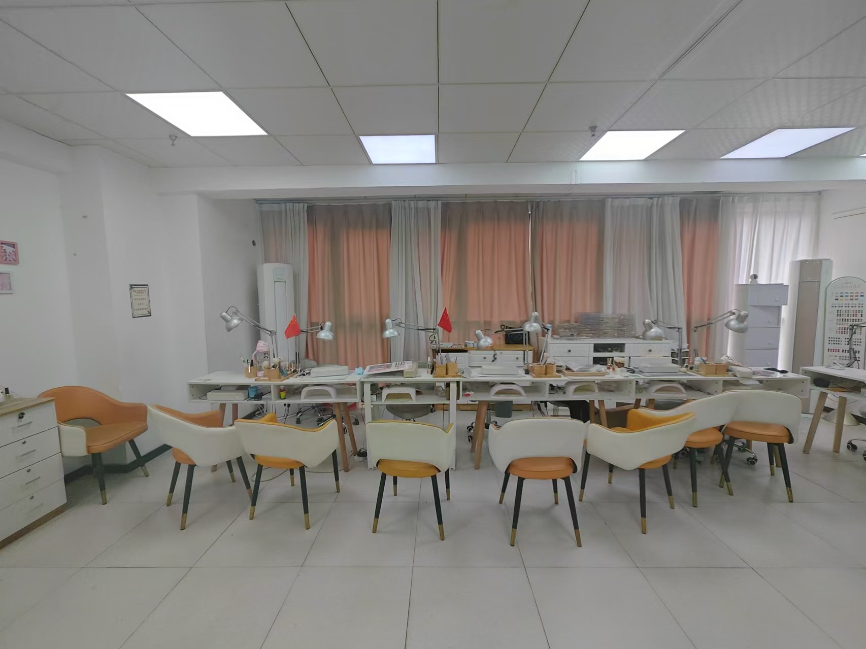 中央商业广场 2室1厅0卫 43.8万 中央商业广场 2室1厅0卫 43.8万室内图