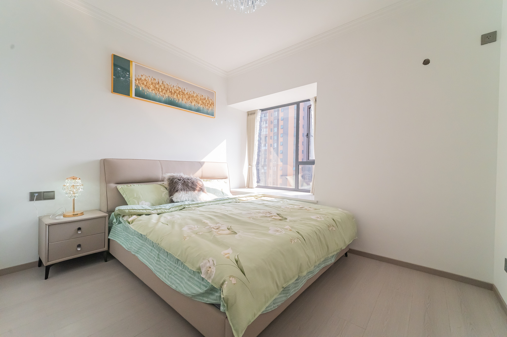 海伦春天 4室2厅2卫 105.8万 海伦春天 4室2厅2卫 105.8万卧室