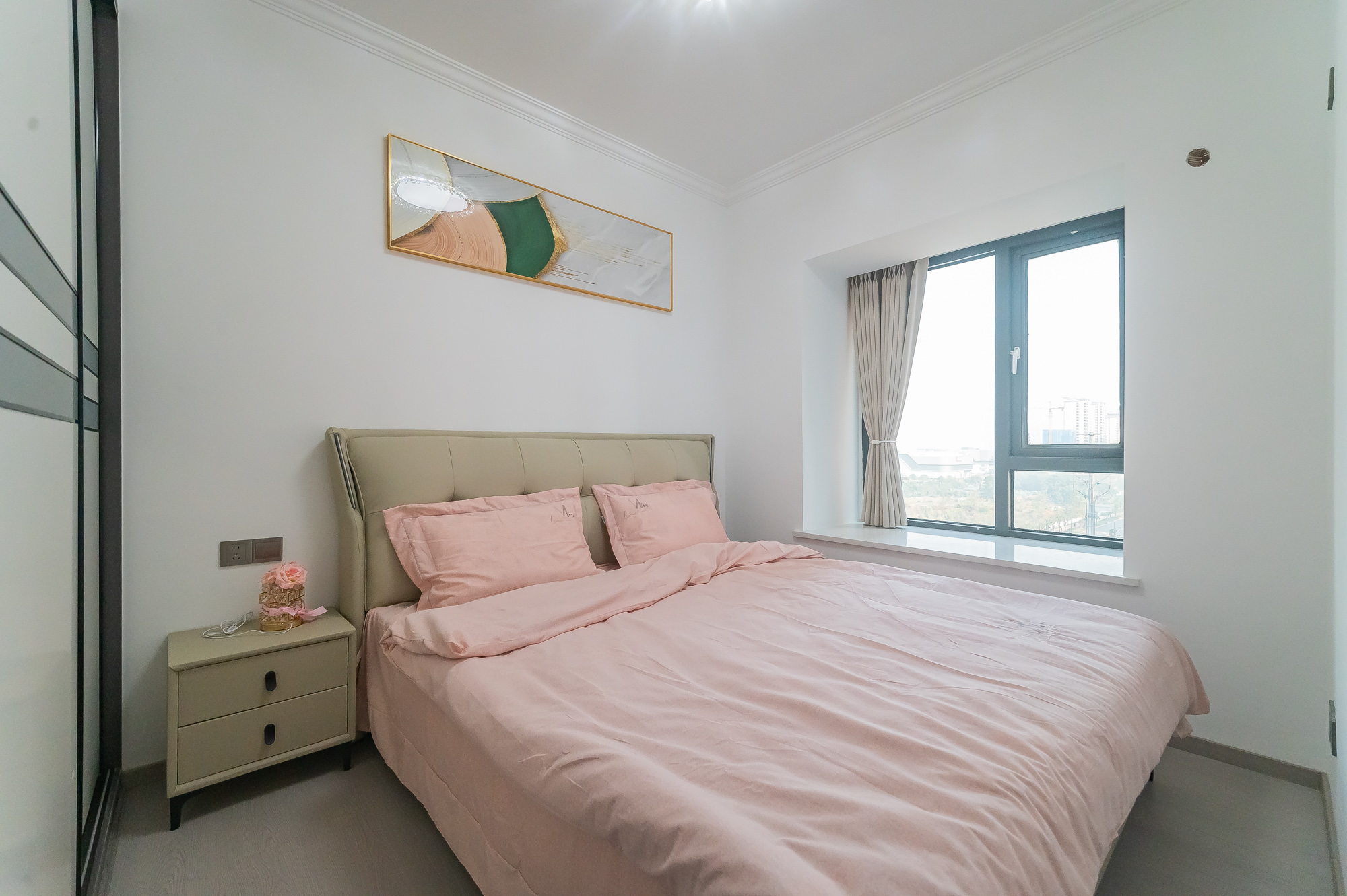 海伦春天 4室2厅2卫 105.8万 海伦春天 4室2厅2卫 105.8万卧室