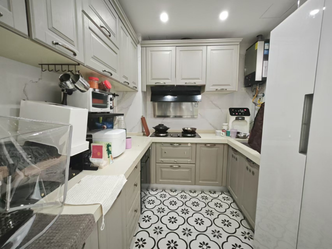 滨江海岸三期 4室2厅2卫 232.0万 滨江海岸三期 4室2厅2卫 232.0万室内图