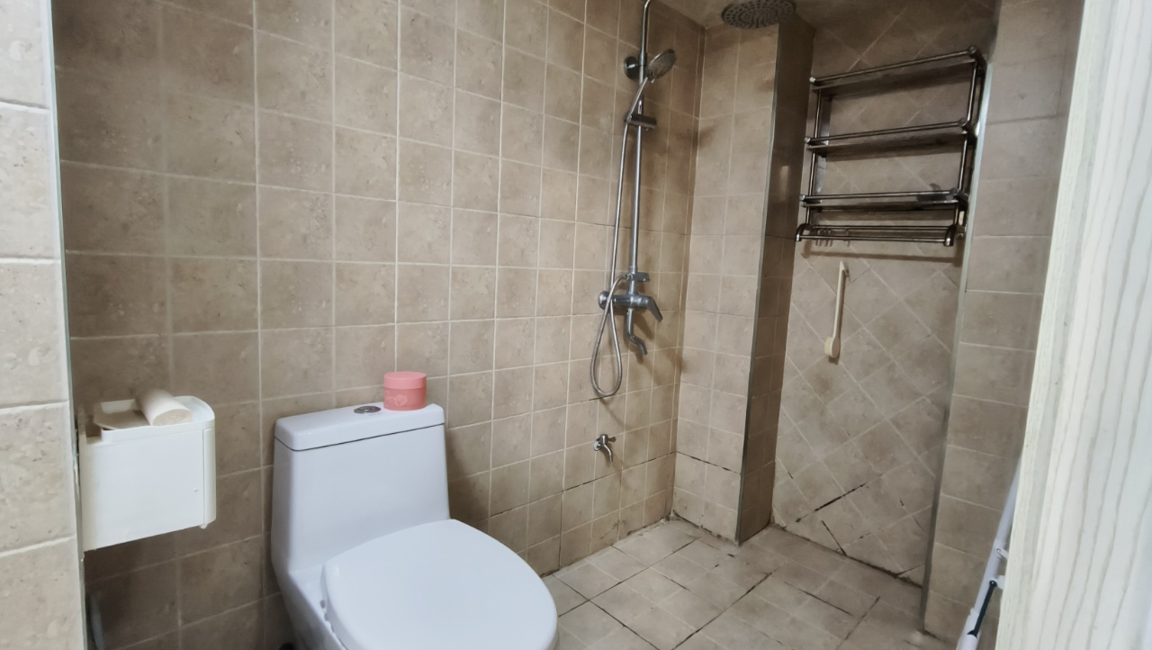 鹏利广场 1室1厅1卫 1100.0元/月 鹏利广场 1室1厅1卫 1100.0元/月室内图