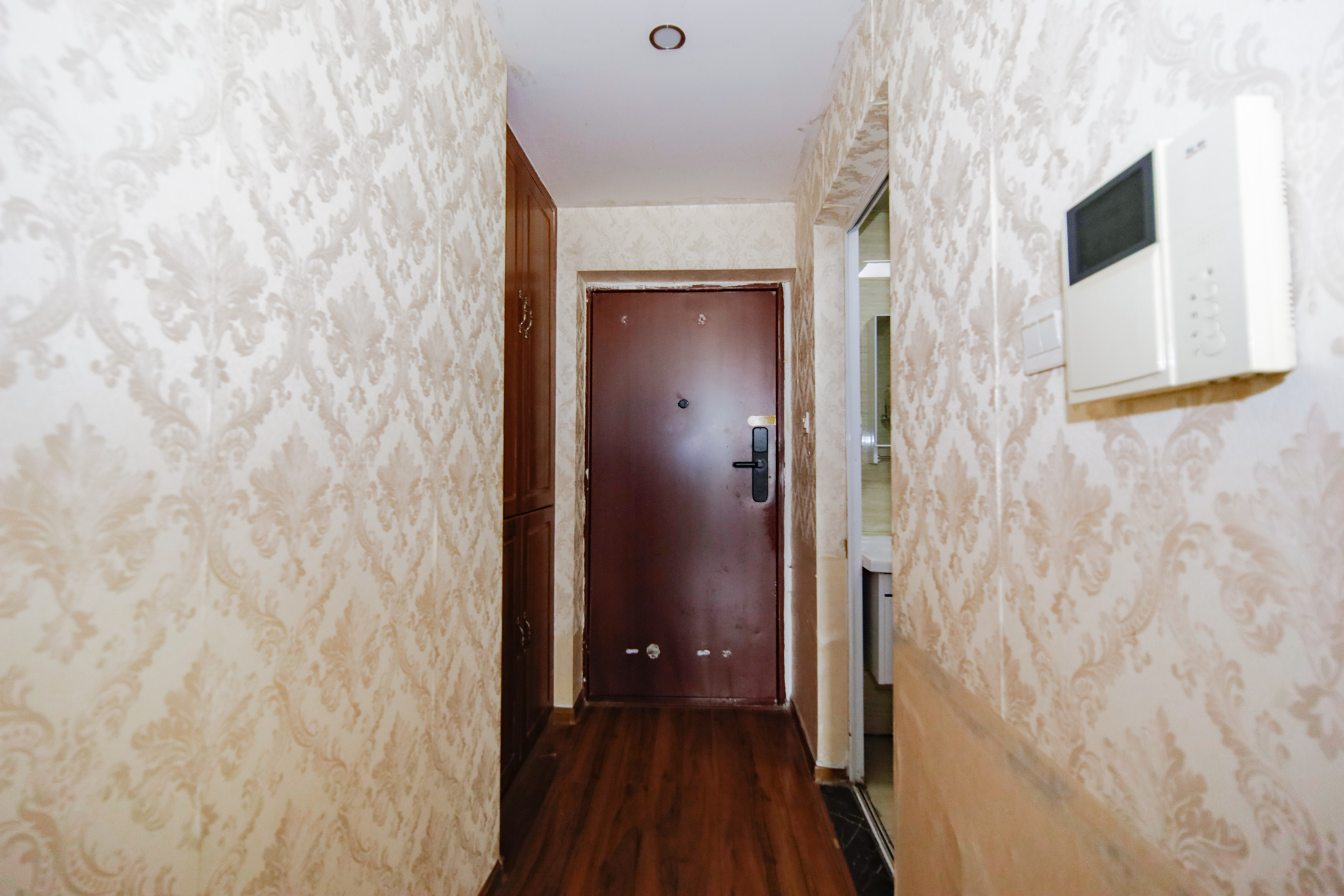 中建木莲工社  1室1厅1卫   20.00万其他