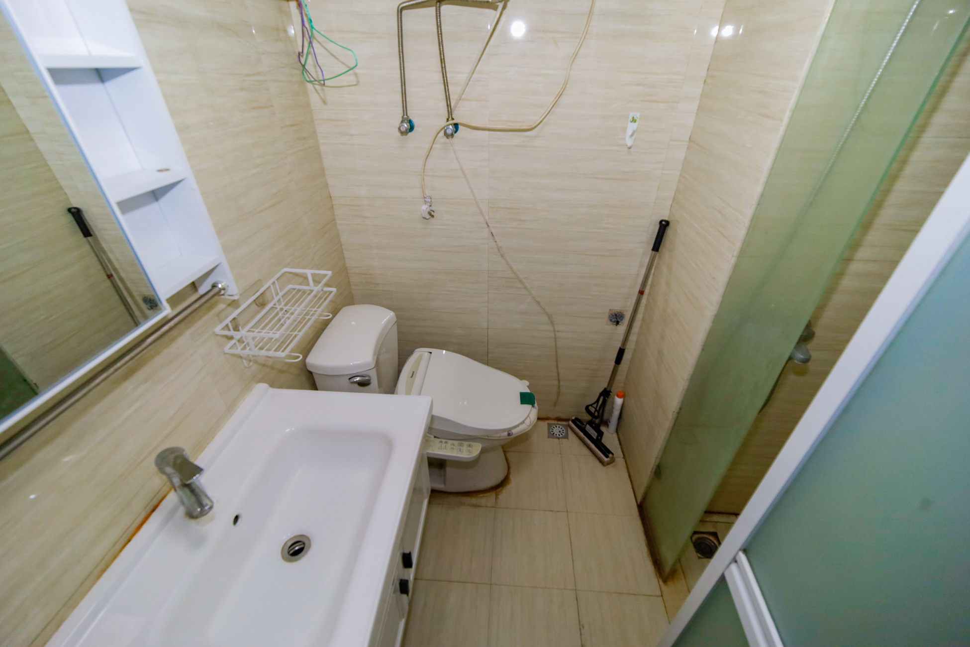 中建木莲工社  1室1厅1卫   20.00万卫生间