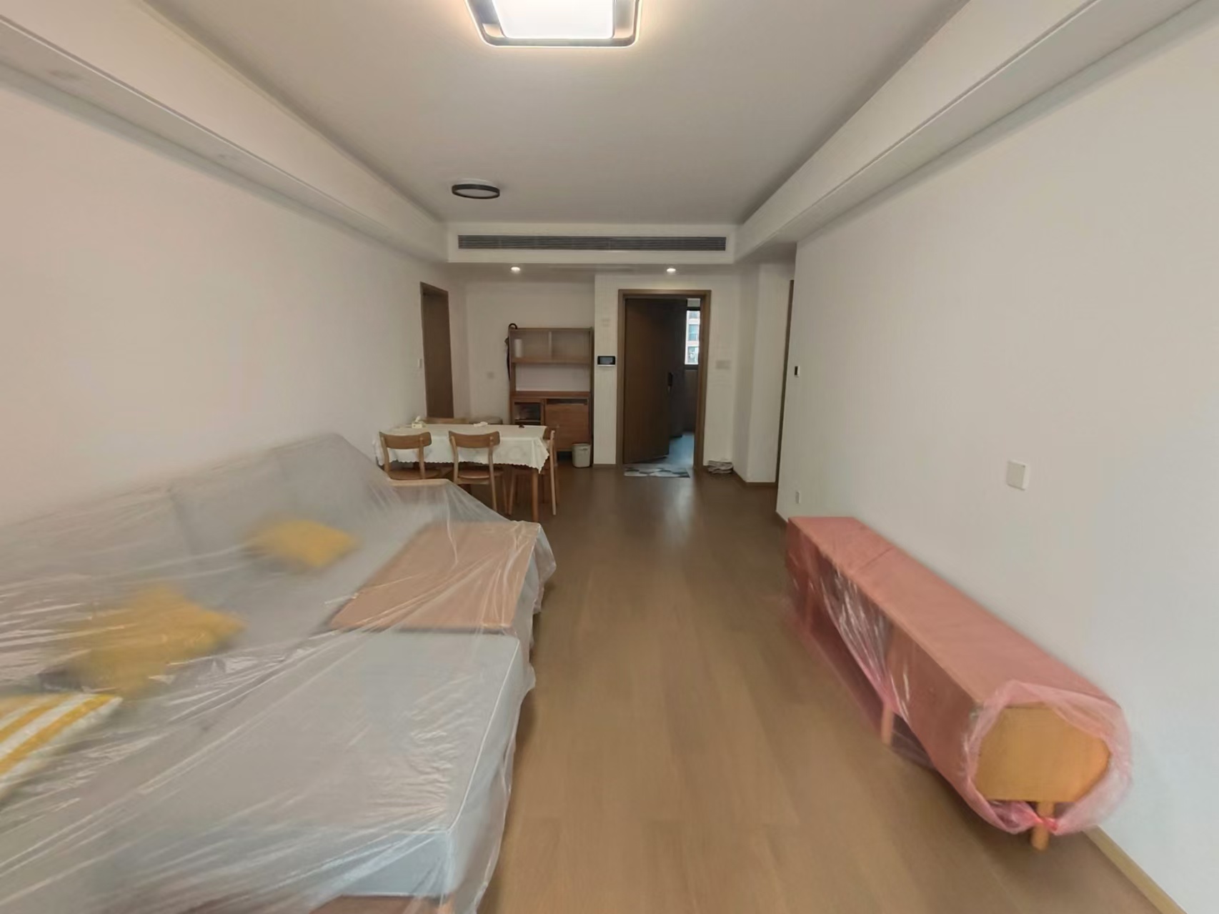 晋合湘水湾六期  3室2厅2卫    130.0万 晋合湘水湾六期  3室2厅2卫    130.0万室内图