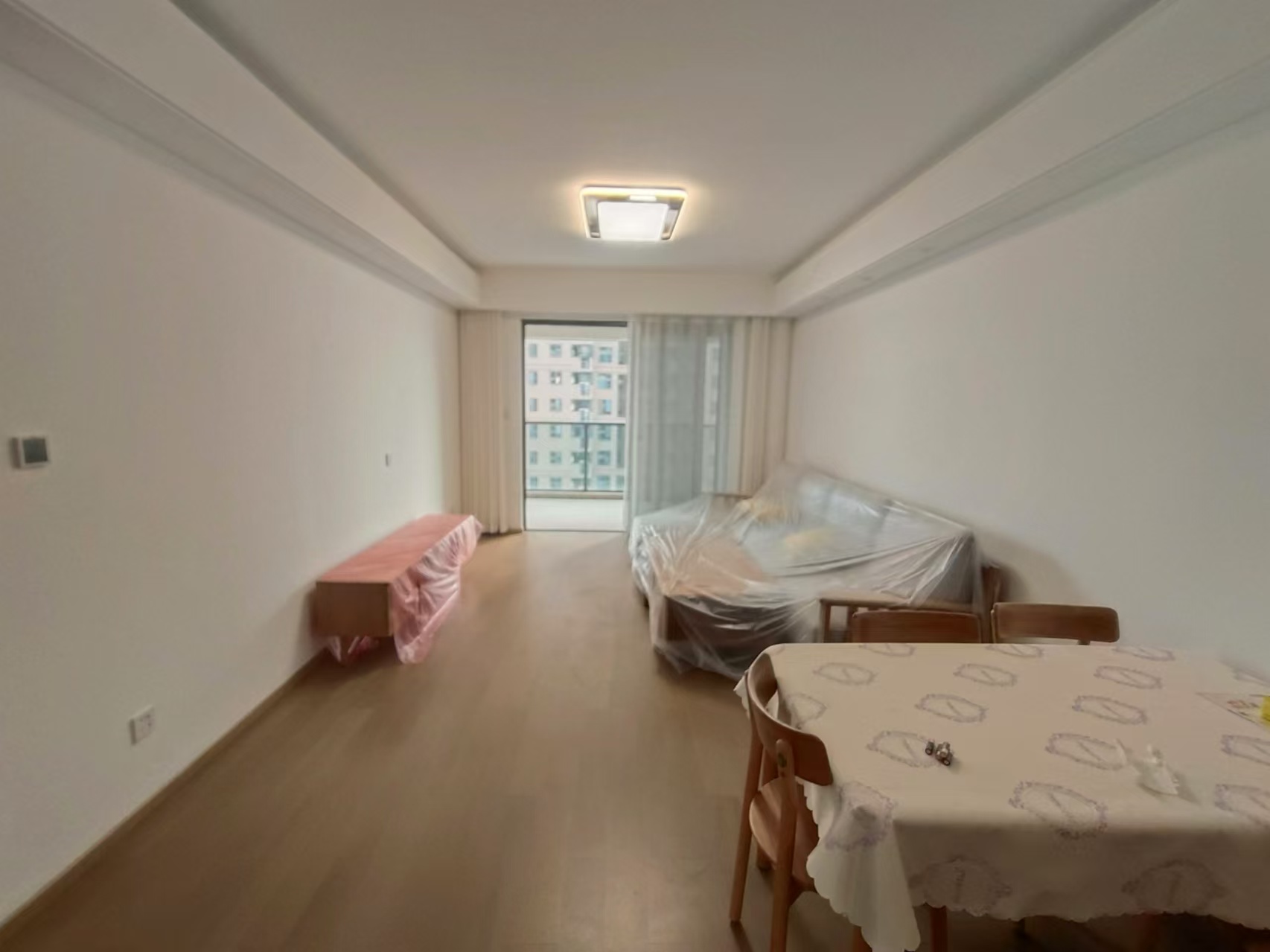 晋合湘水湾六期  3室2厅2卫    130.0万 晋合湘水湾六期  3室2厅2卫    130.0万室内图