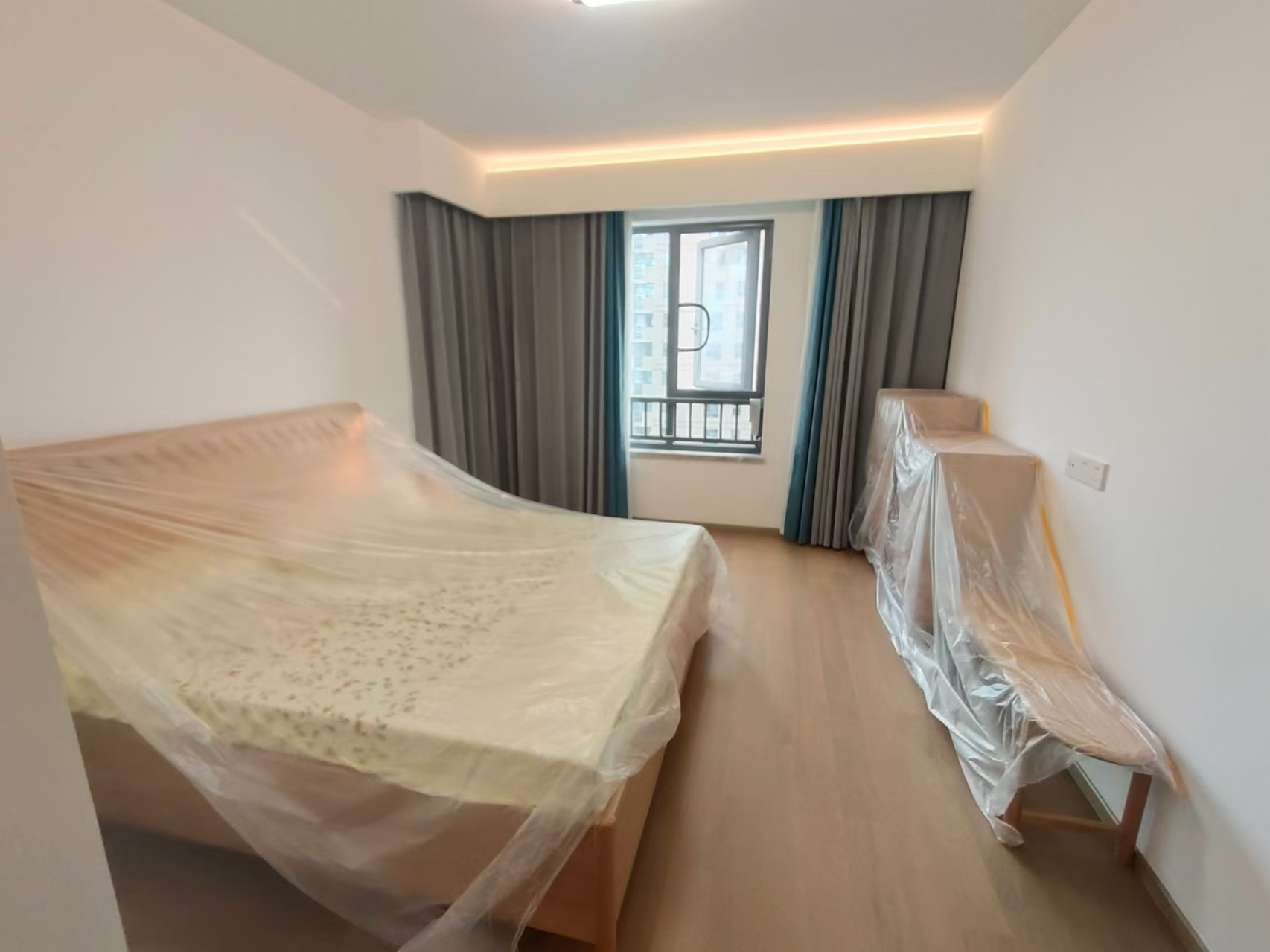 晋合湘水湾六期  3室2厅2卫    130.0万 晋合湘水湾六期  3室2厅2卫    130.0万室内图