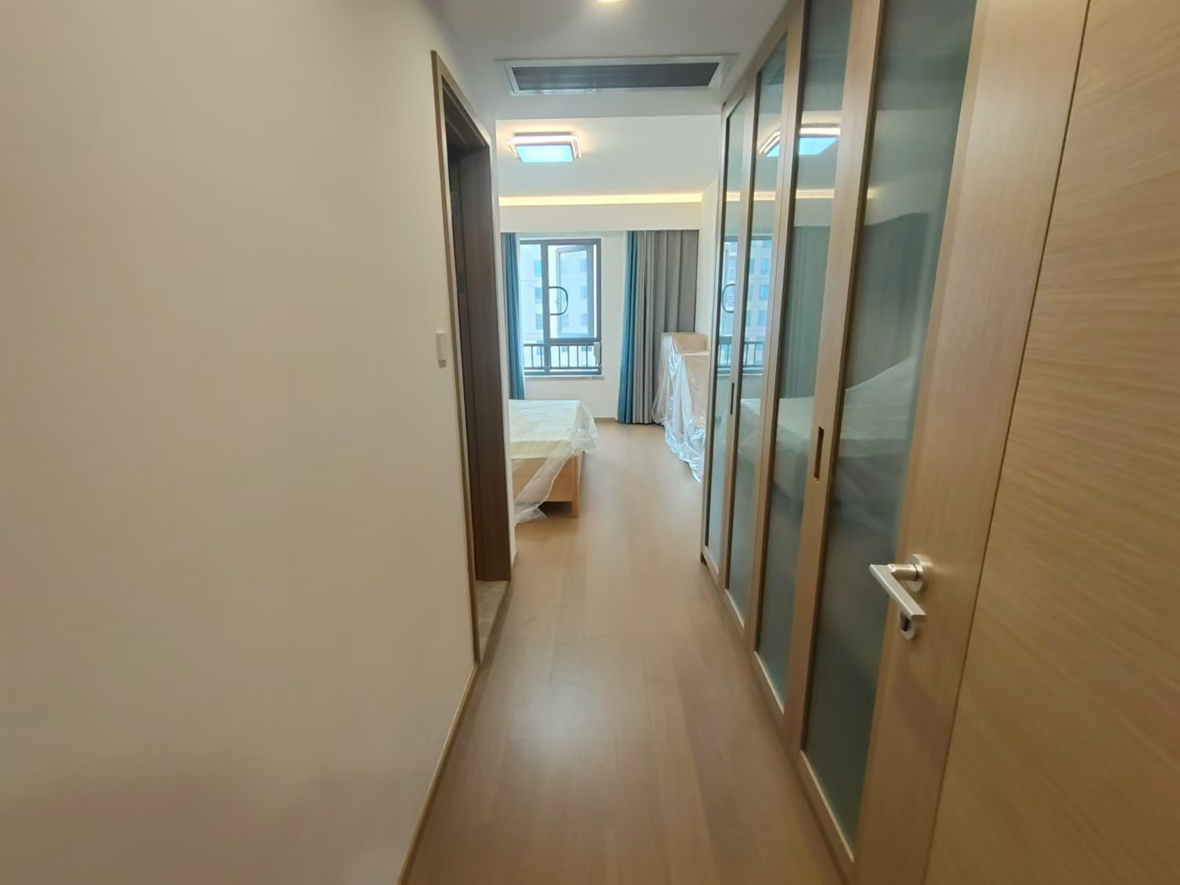 晋合湘水湾六期  3室2厅2卫    130.0万 晋合湘水湾六期  3室2厅2卫    130.0万室内图