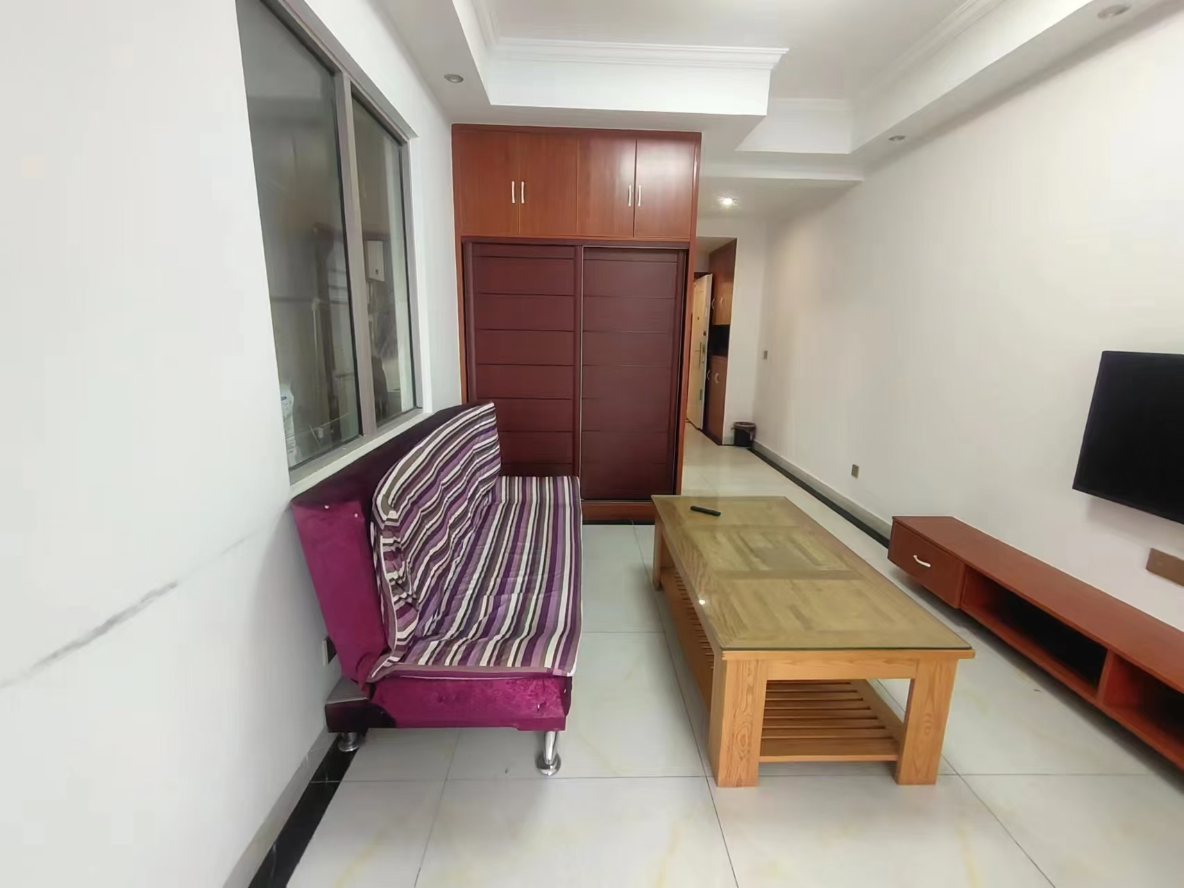 新天地步步高  1室1厅1卫    1000.0元/月 新天地步步高  1室1厅1卫    1000.0元/月室内图1