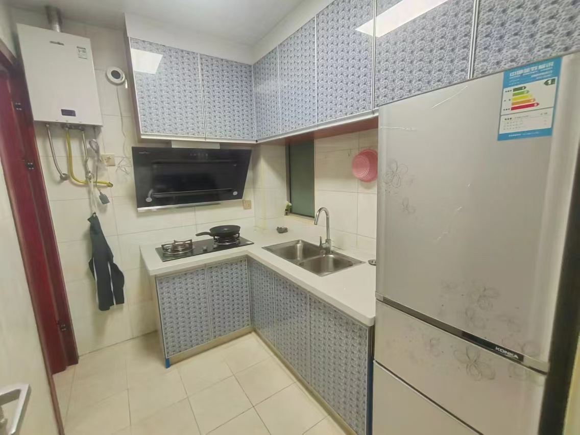 新天地步步高  1室1厅1卫    1000.0元/月 新天地步步高  1室1厅1卫    1000.0元/月室内图