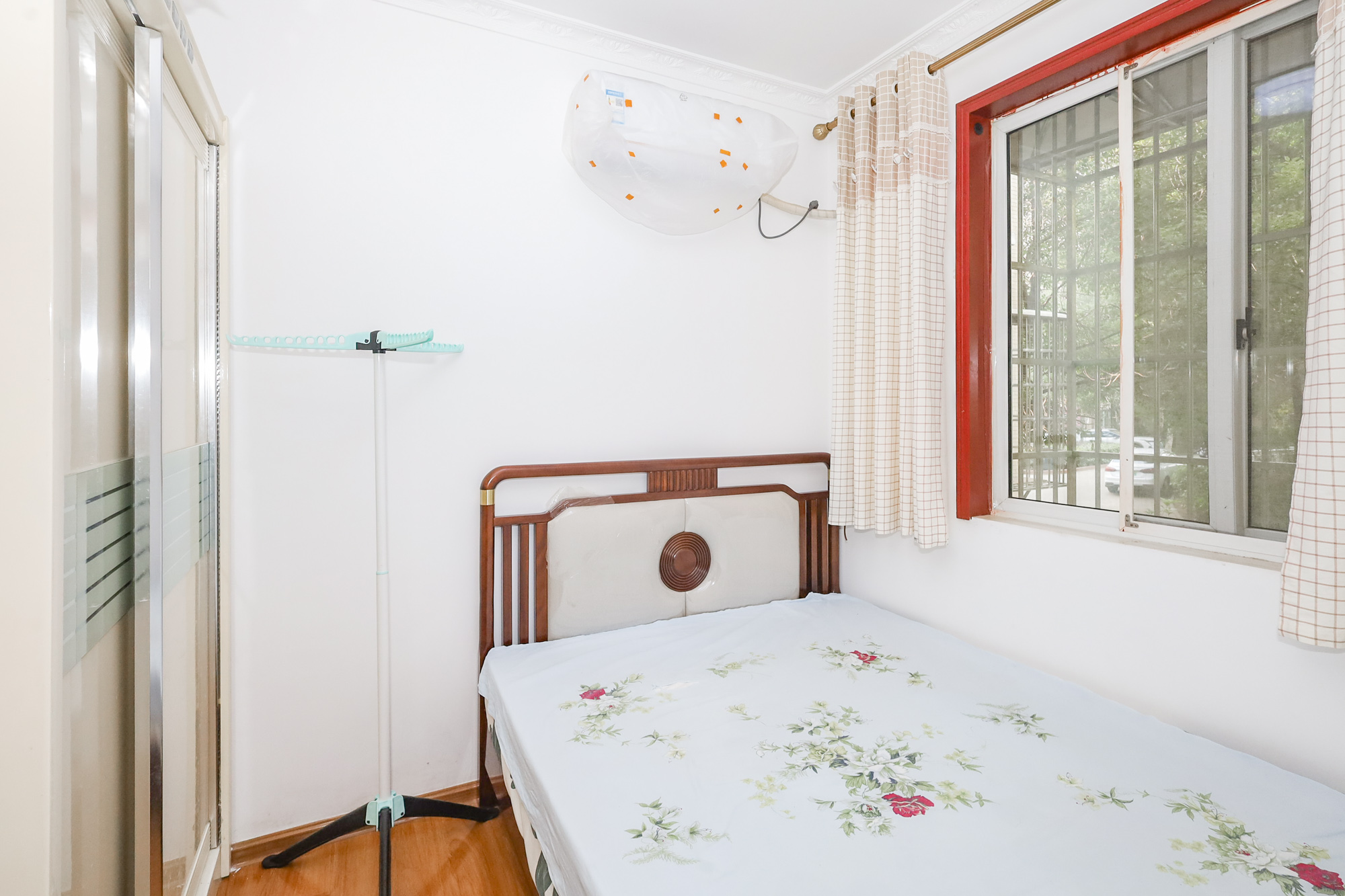 谷山乐园一期 2室2厅1卫 46.0万 谷山乐园一期 2室2厅1卫 46.0万卧室