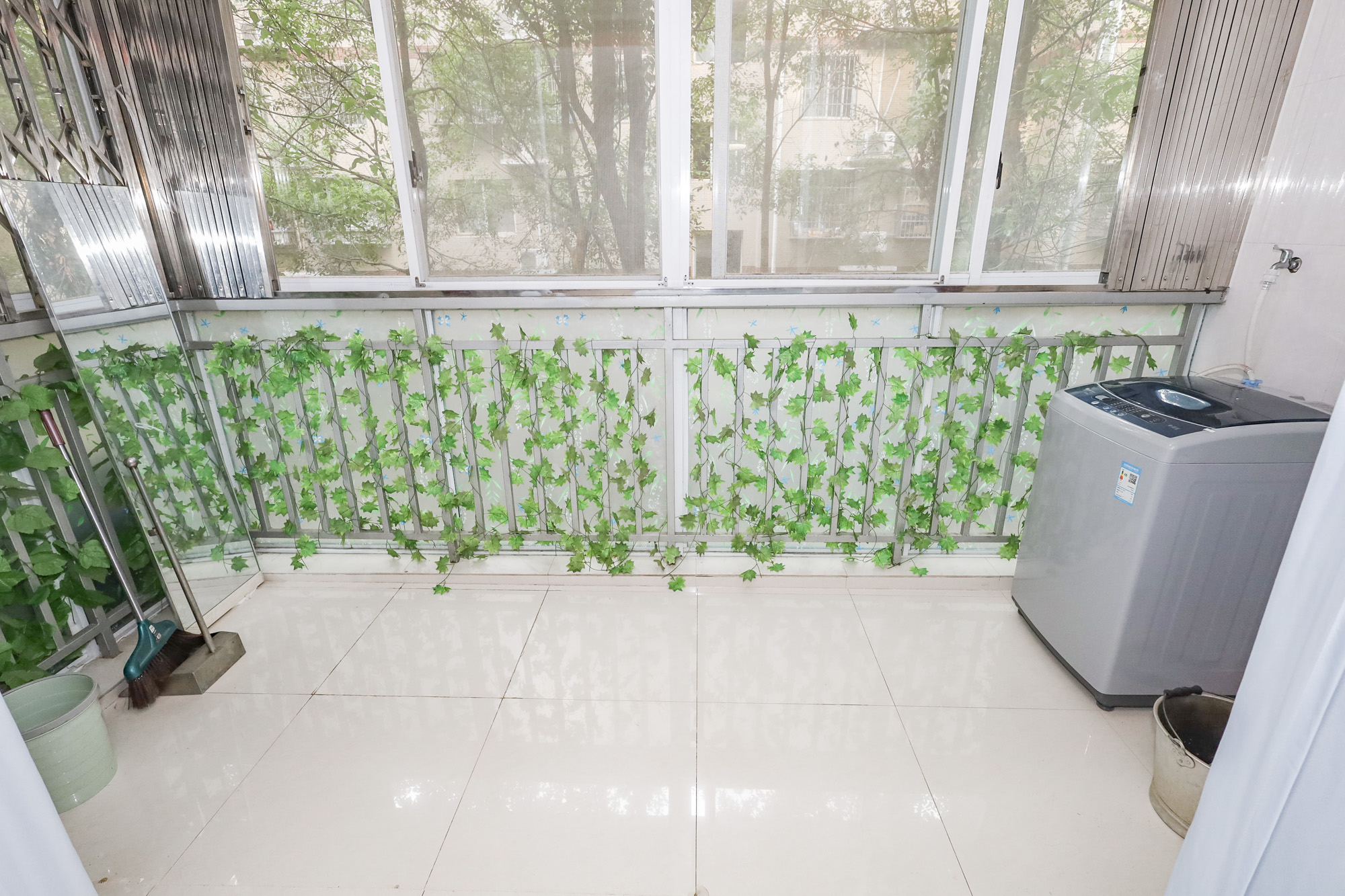 谷山乐园一期 2室2厅1卫 46.0万 谷山乐园一期 2室2厅1卫 46.0万阳台