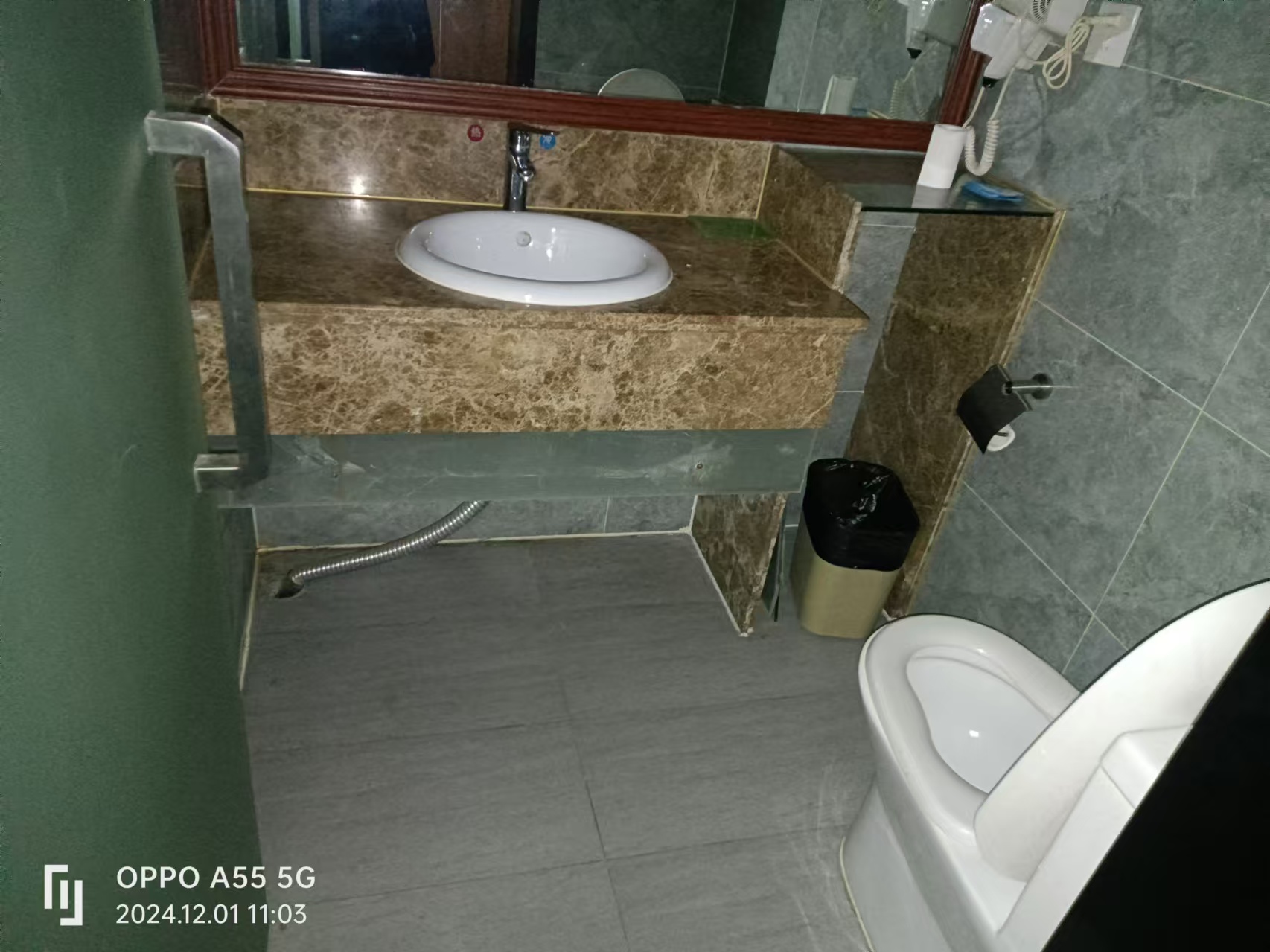 玛依拉山庄  1室2厅1卫    2800.0元/月 玛依拉山庄  1室2厅1卫    2800.0元/月室内图