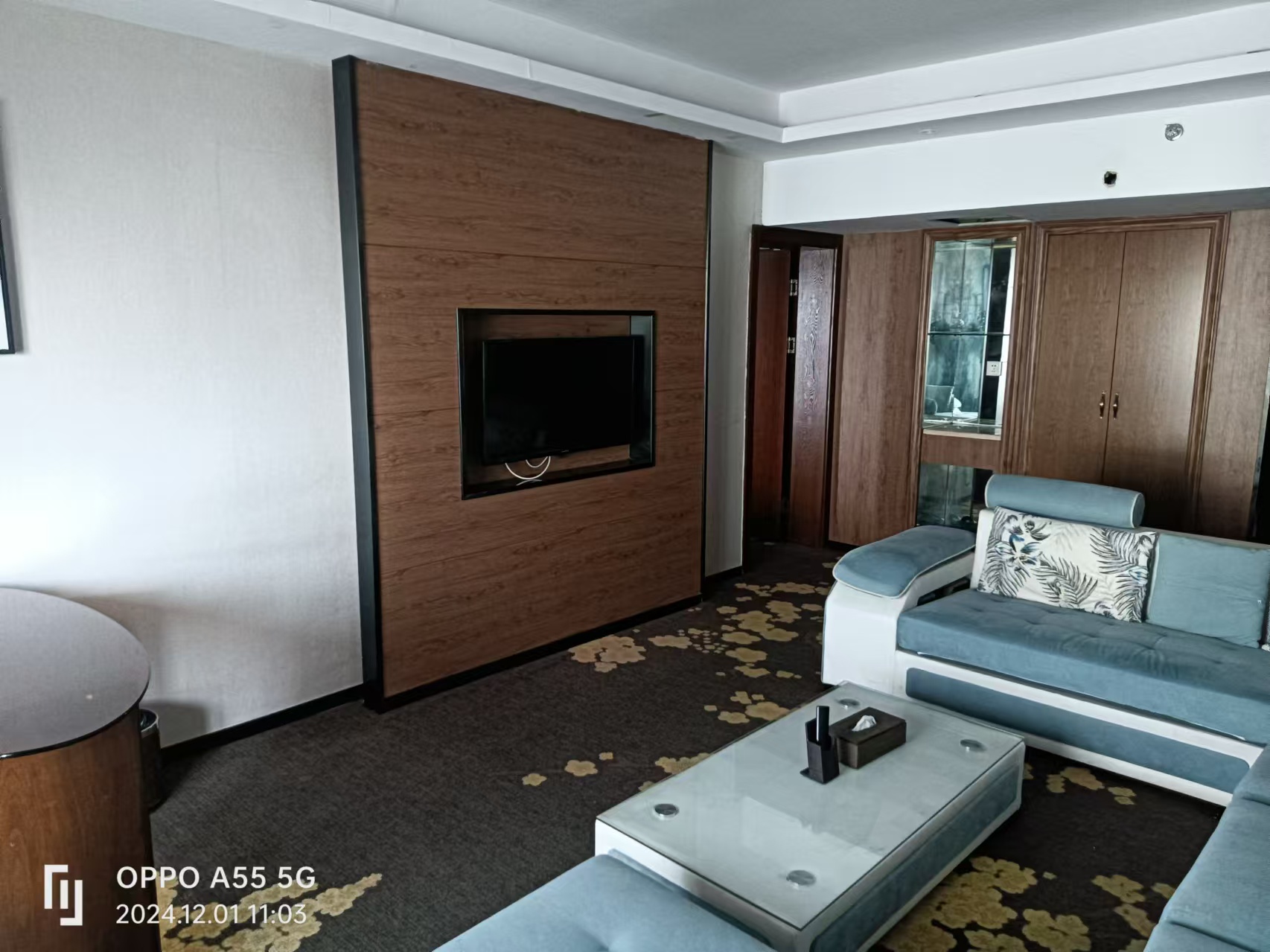 玛依拉山庄  1室2厅1卫    2800.0元/月 玛依拉山庄  1室2厅1卫    2800.0元/月室内图