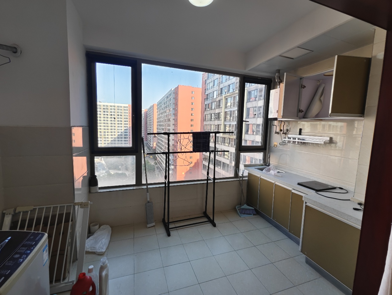 怡海星城 1室1厅1卫 1200.0元/月 怡海星城 1室1厅1卫 1200.0元/月室内图