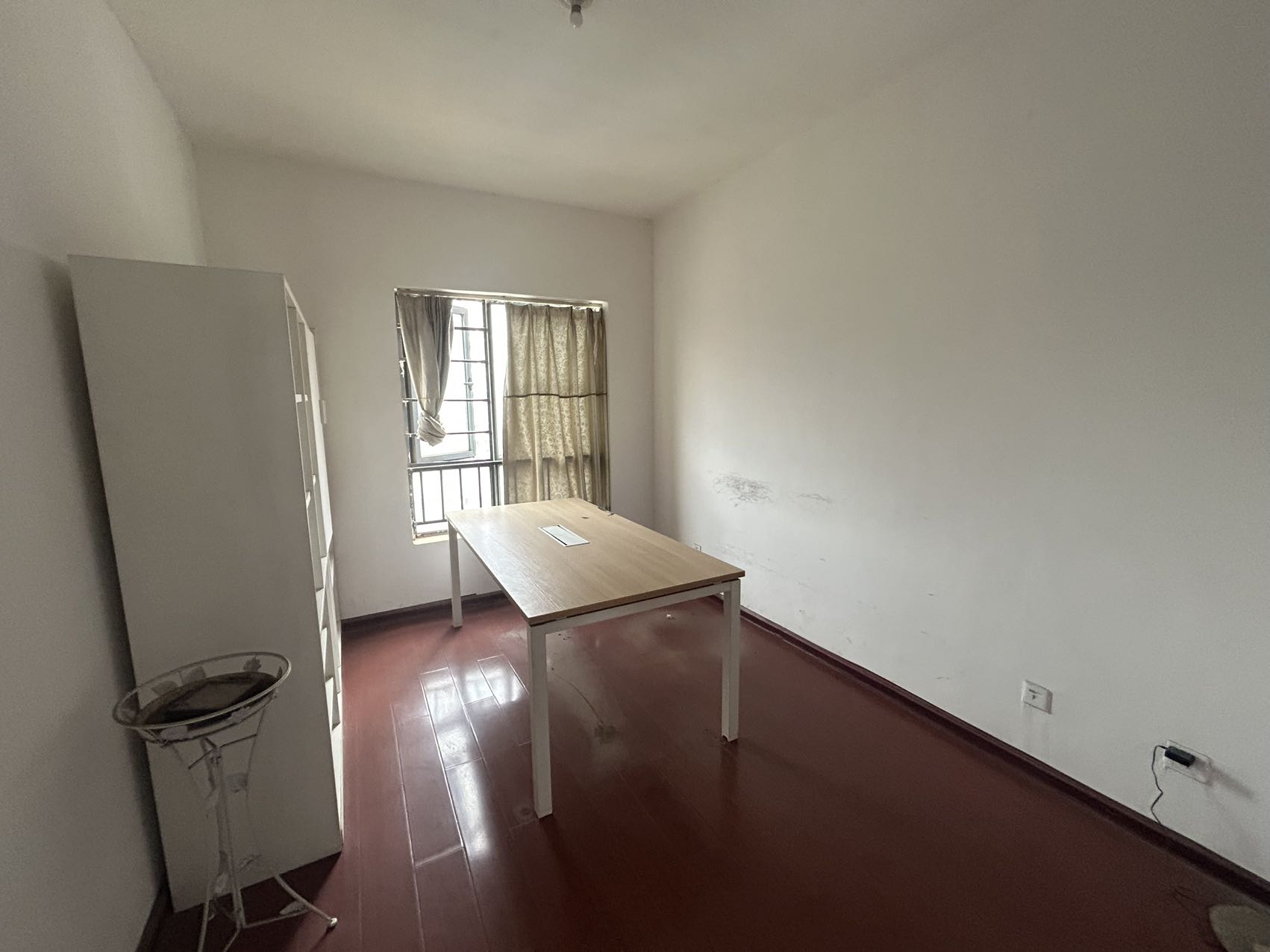 五矿紫湖香醍 4室2厅2卫 2000.0元/月 五矿紫湖香醍 4室2厅2卫 2000.0元/月室内图