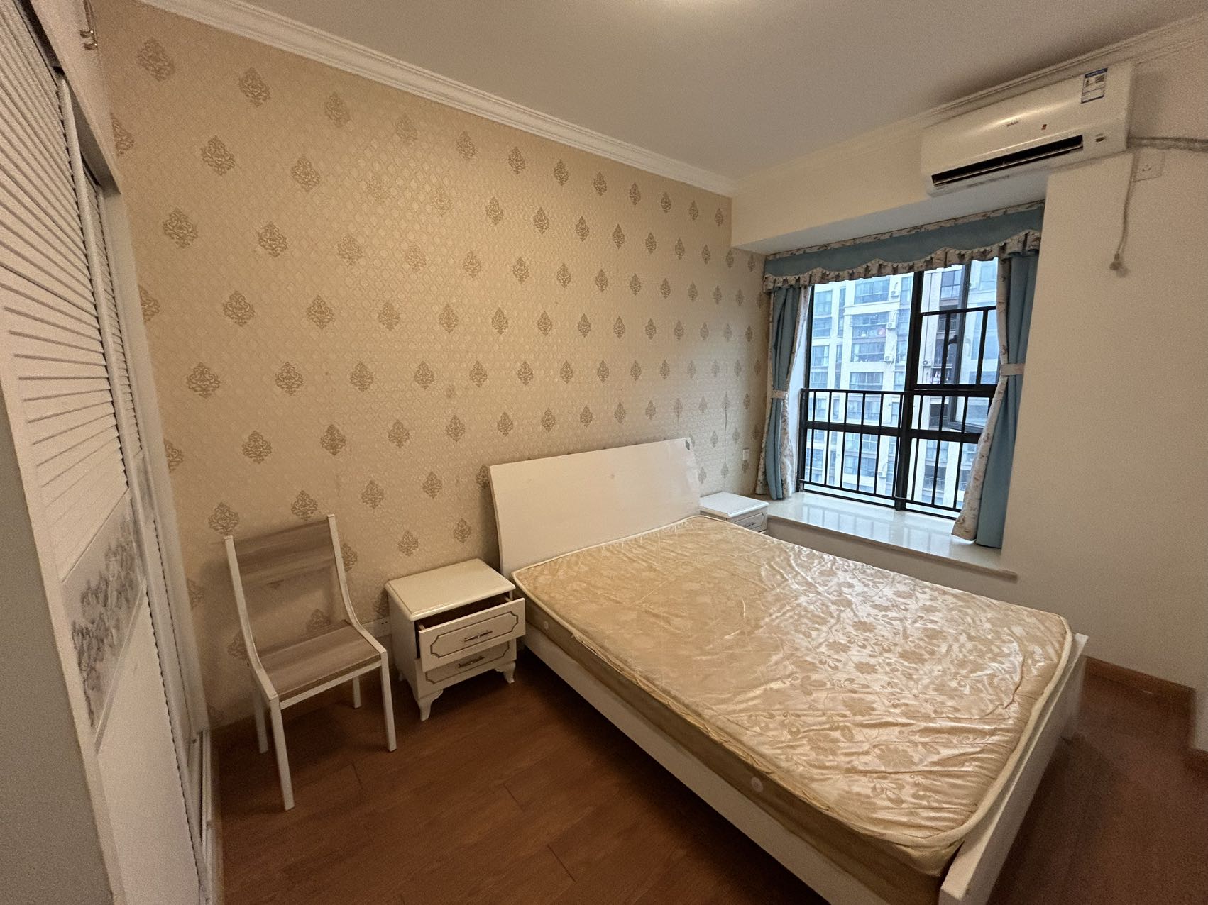 五矿紫湖香醍 3室2厅1卫 2200.0元/月 五矿紫湖香醍 3室2厅1卫 2200.0元/月室内图