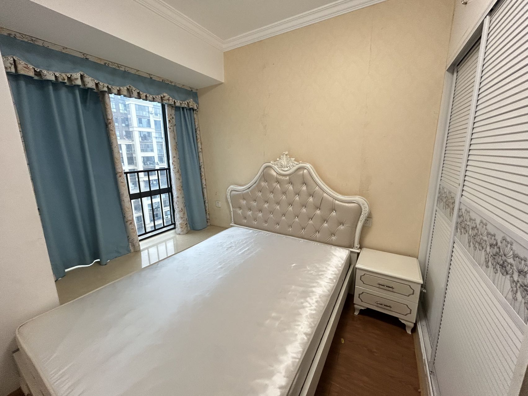 五矿紫湖香醍 3室2厅1卫 2200.0元/月 五矿紫湖香醍 3室2厅1卫 2200.0元/月室内图