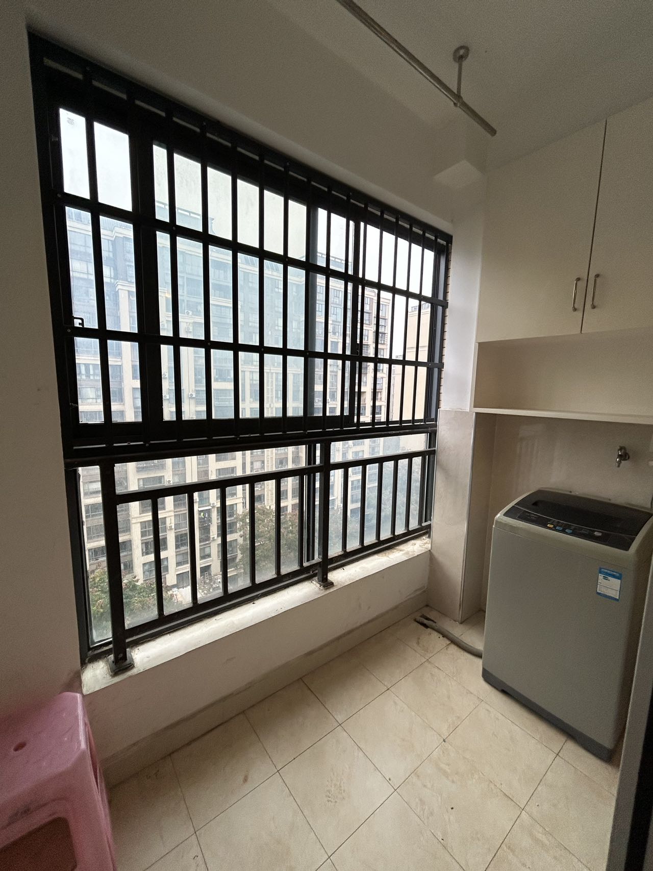 五矿紫湖香醍 3室2厅1卫 2200.0元/月 五矿紫湖香醍 3室2厅1卫 2200.0元/月室内图