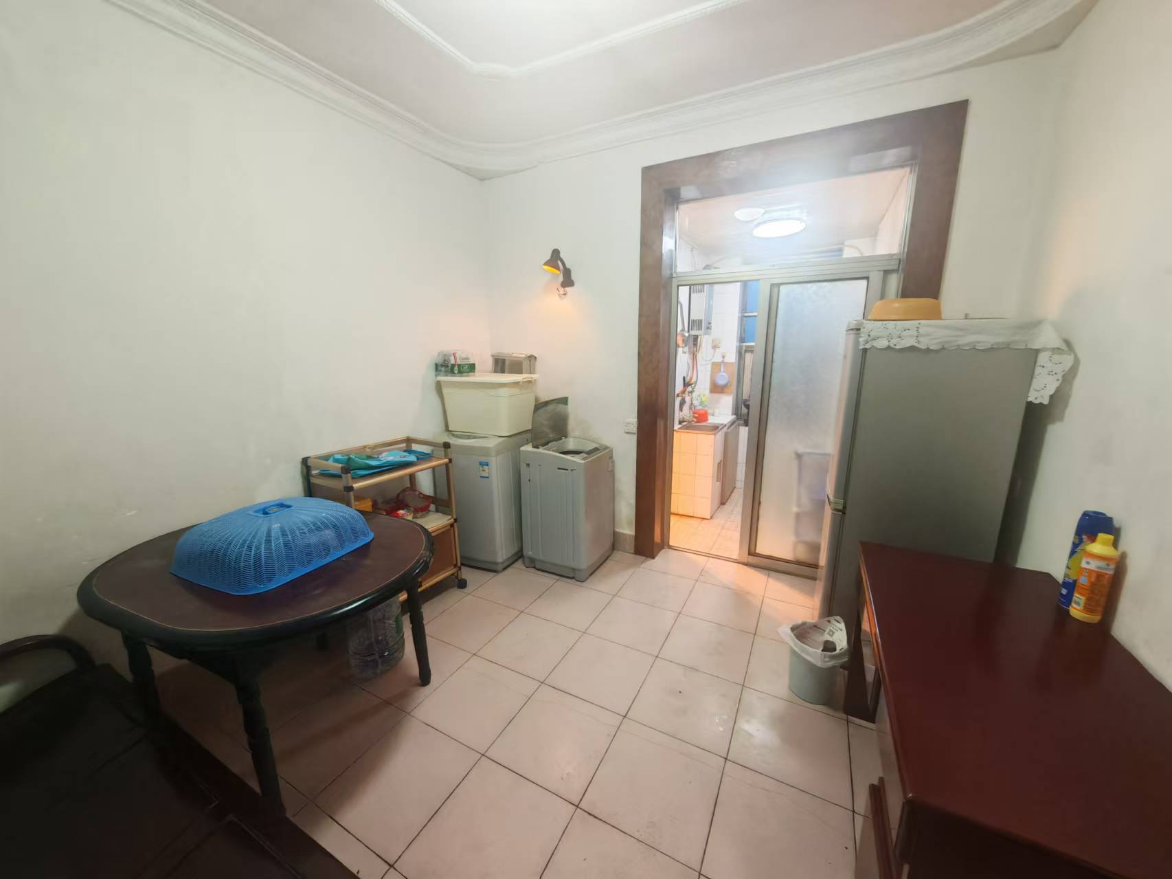 解放四村航道宿舍 2室1厅1卫 1200.0元/月 解放四村航道宿舍 2室1厅1卫 1200.0元/月室内图