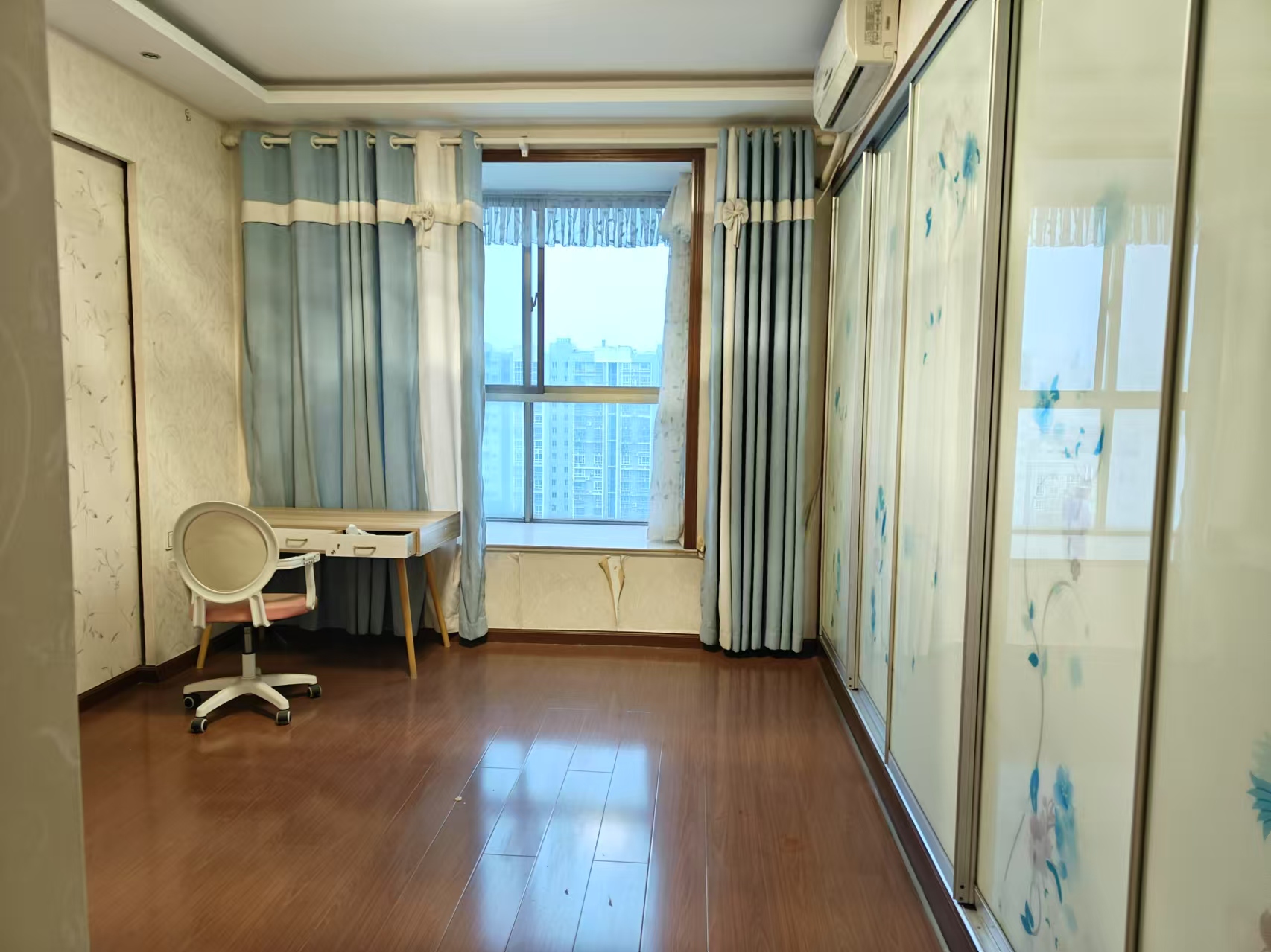 锦吉家园 4室2厅2卫 2000.0元/月 锦吉家园 4室2厅2卫 2000.0元/月室内图