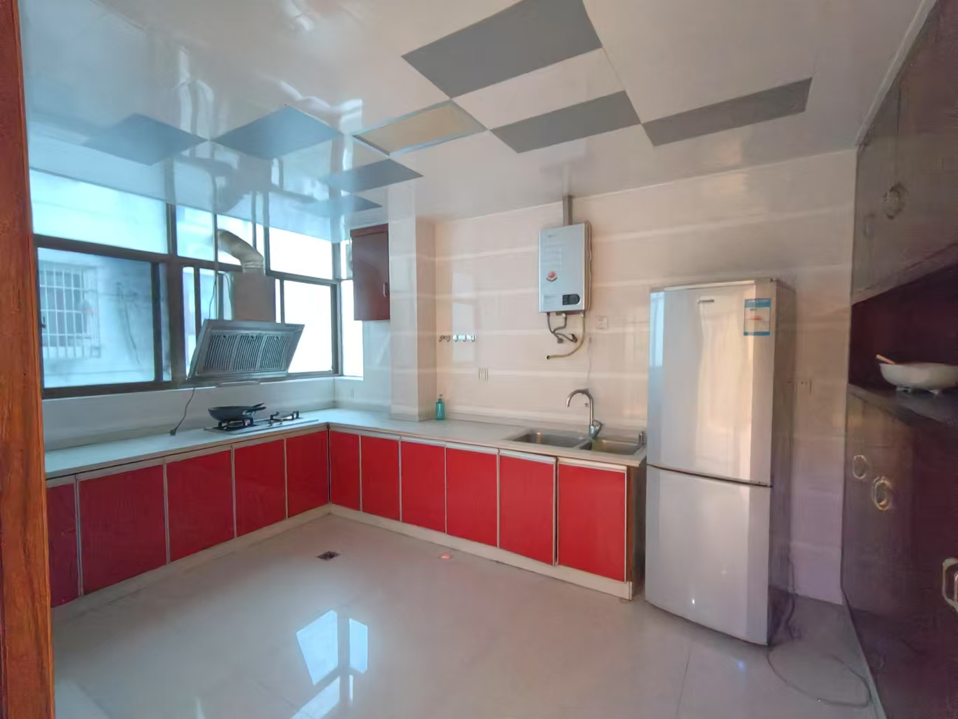 锦吉家园 4室2厅2卫 2000.0元/月 锦吉家园 4室2厅2卫 2000.0元/月室内图