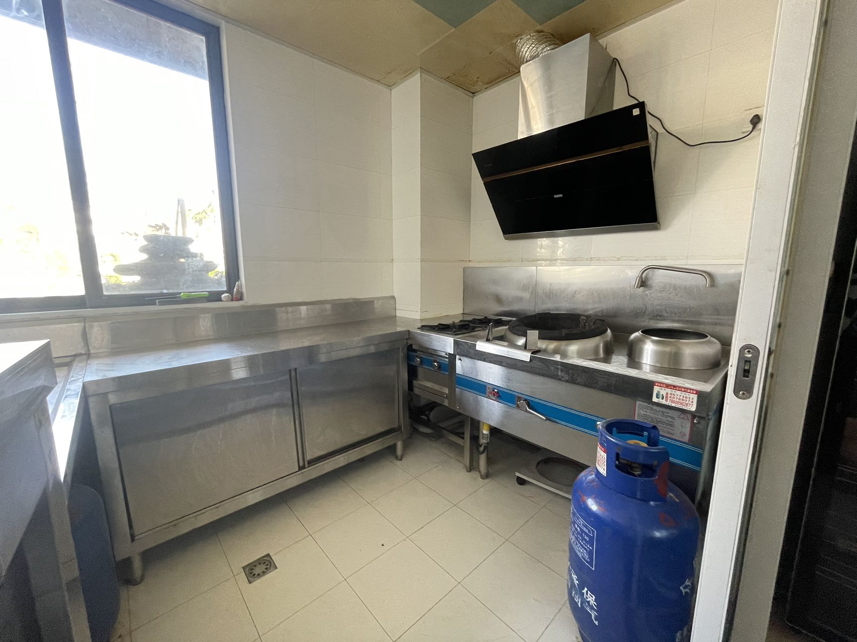 鲁能海蓝椰风  4室2厅4卫    6800.0元/月 鲁能海蓝椰风  4室2厅4卫    6800.0元/月室内图