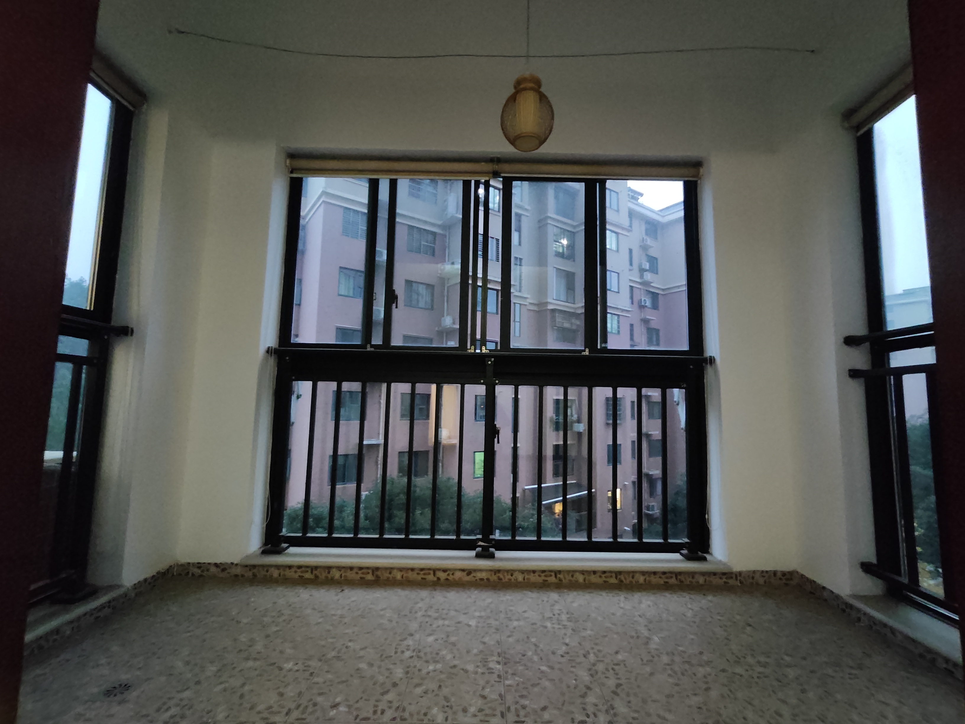 颐景园 4室2厅2卫 81.0万 颐景园 4室2厅2卫 81.0万室内图