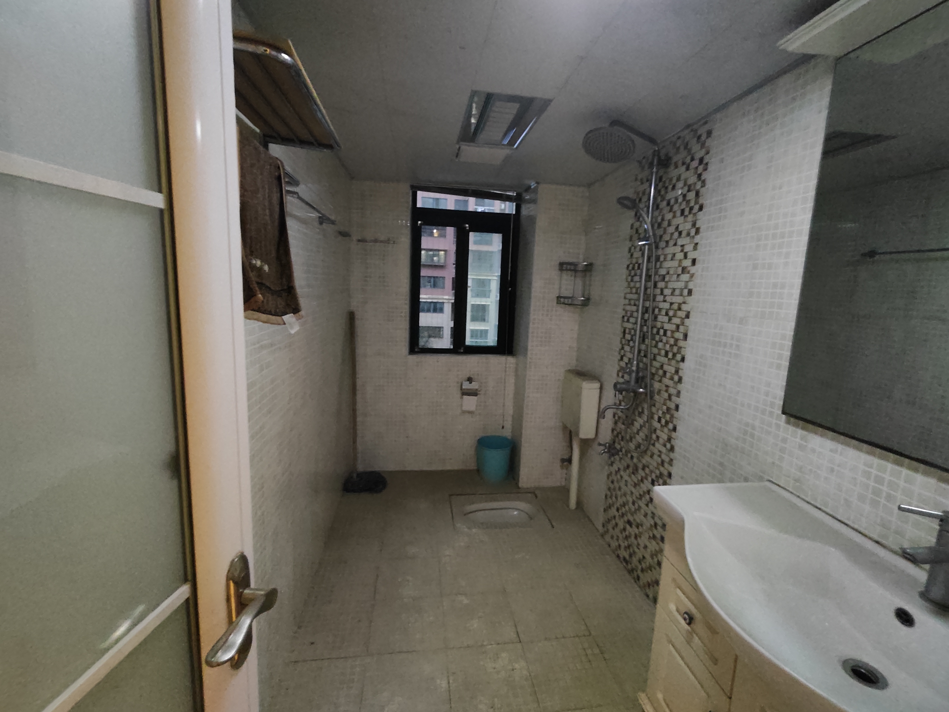 颐景园 4室2厅2卫 81.0万 颐景园 4室2厅2卫 81.0万室内图