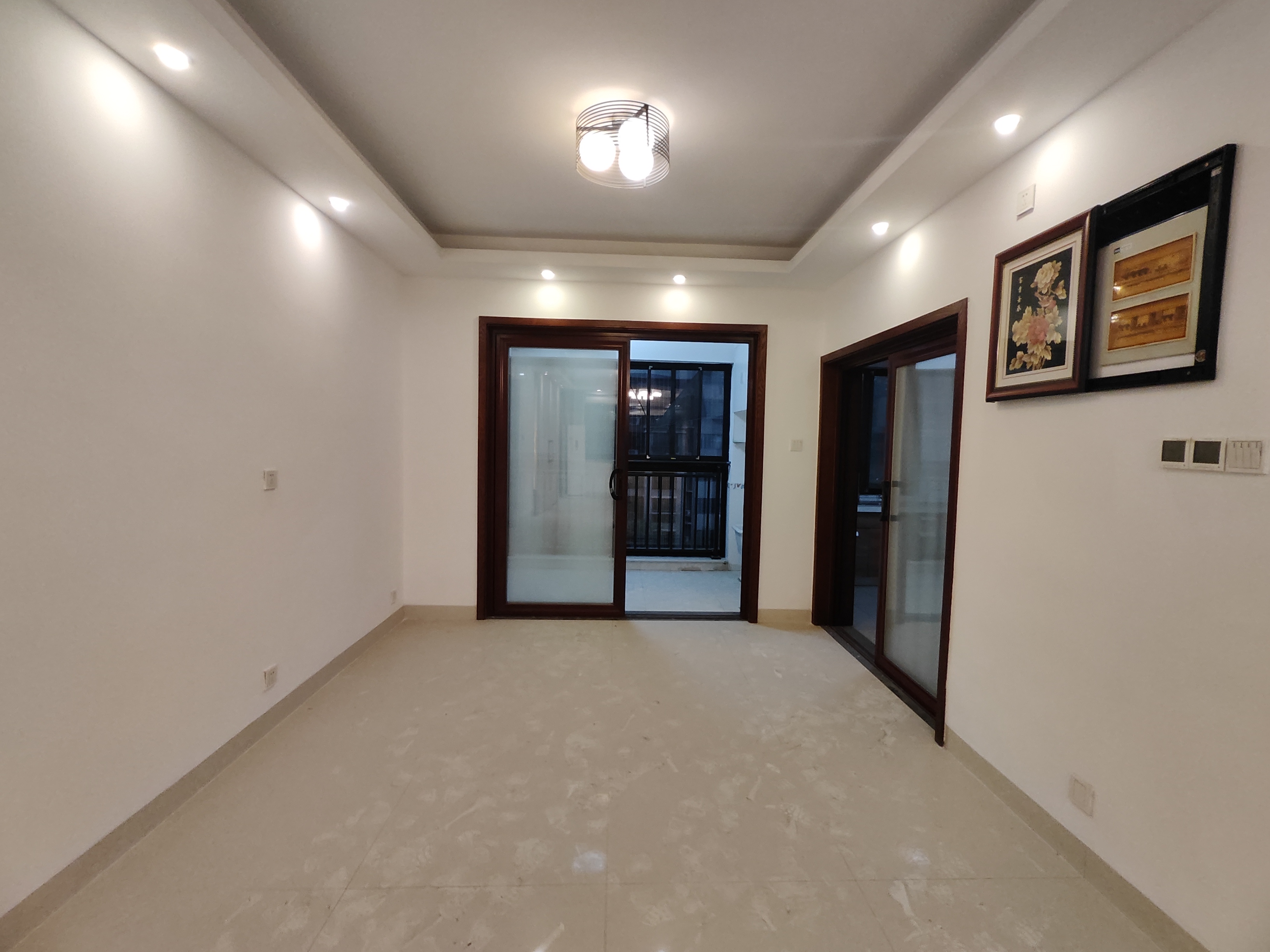 颐景园 4室2厅2卫 81.0万 颐景园 4室2厅2卫 81.0万室内图