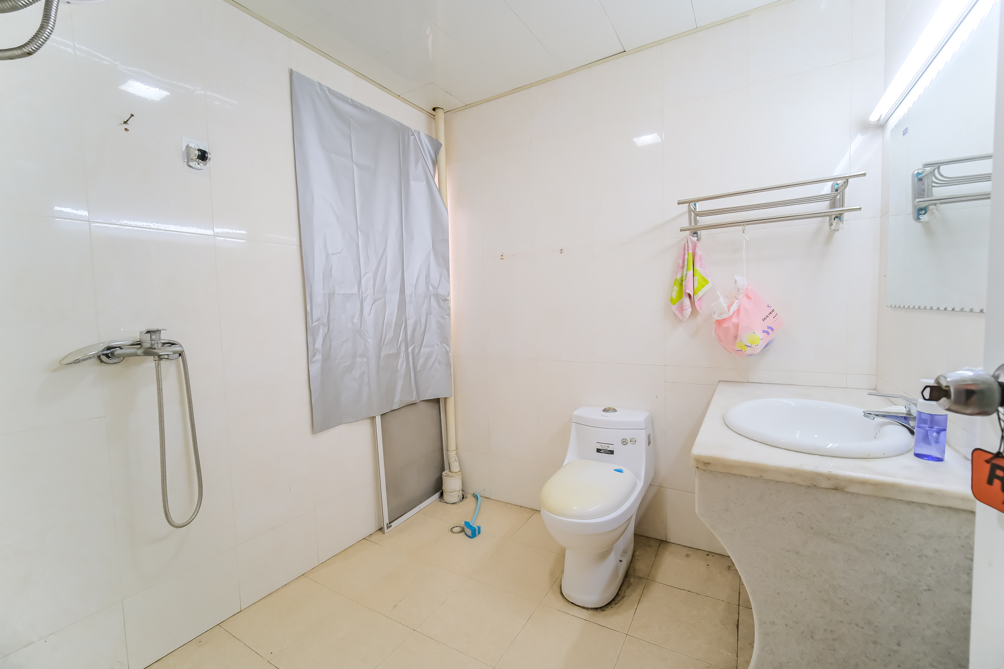 红树湾 3室2厅2卫 49.8万 红树湾 3室2厅2卫 49.8万卫生间