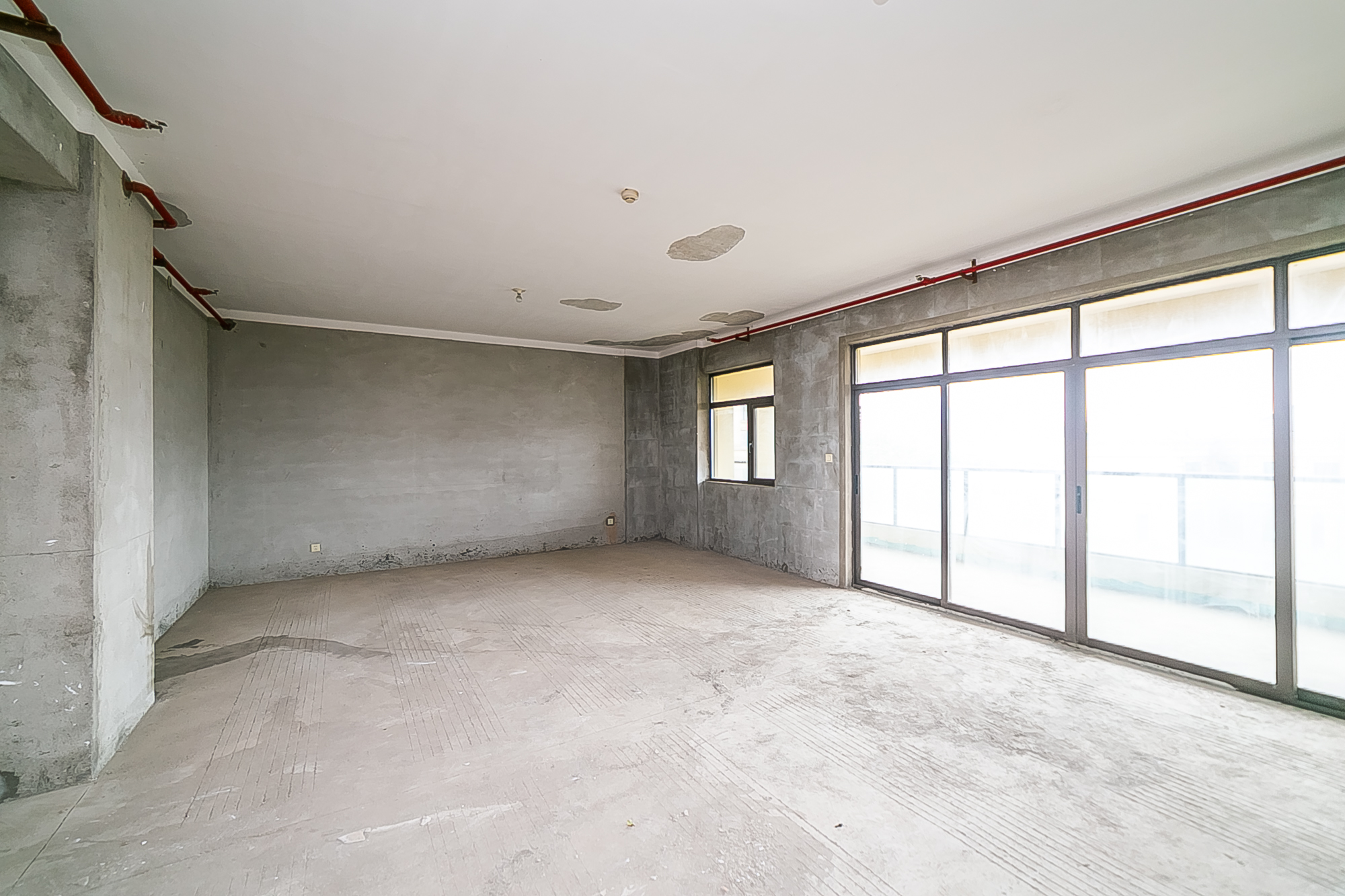 中建江山壹号  5室2厅4卫   900.00万