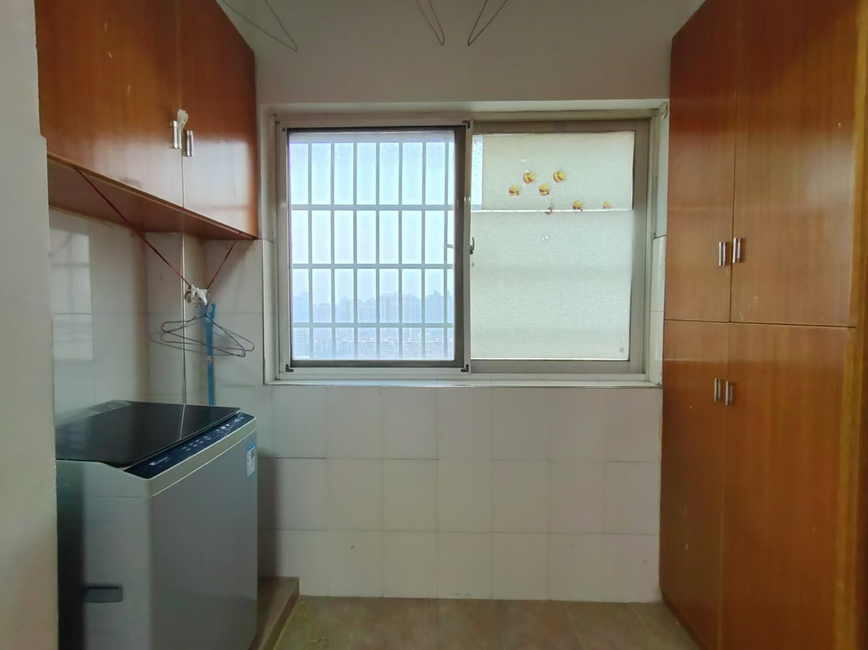 山水华景 2室2厅1卫 2000.0元/月 山水华景 2室2厅1卫 2000.0元/月室内图