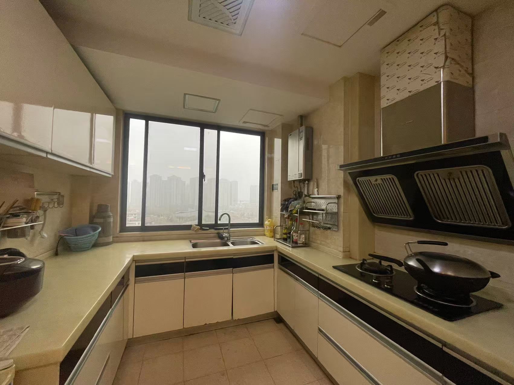 建鑫二期  3室2厅1卫   1800.00元/月室内图