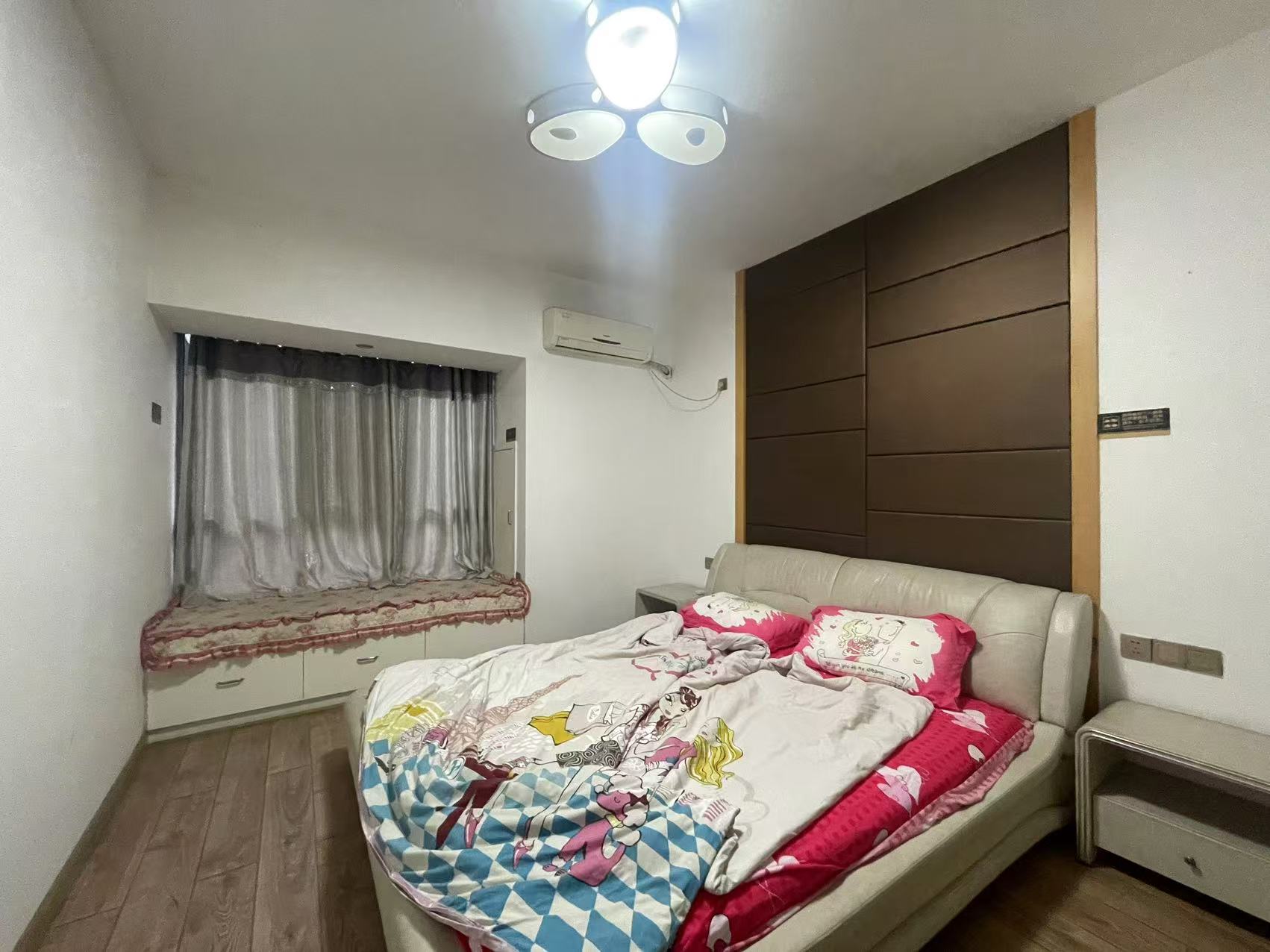 建鑫二期  3室2厅1卫   1800.00元/月室内图